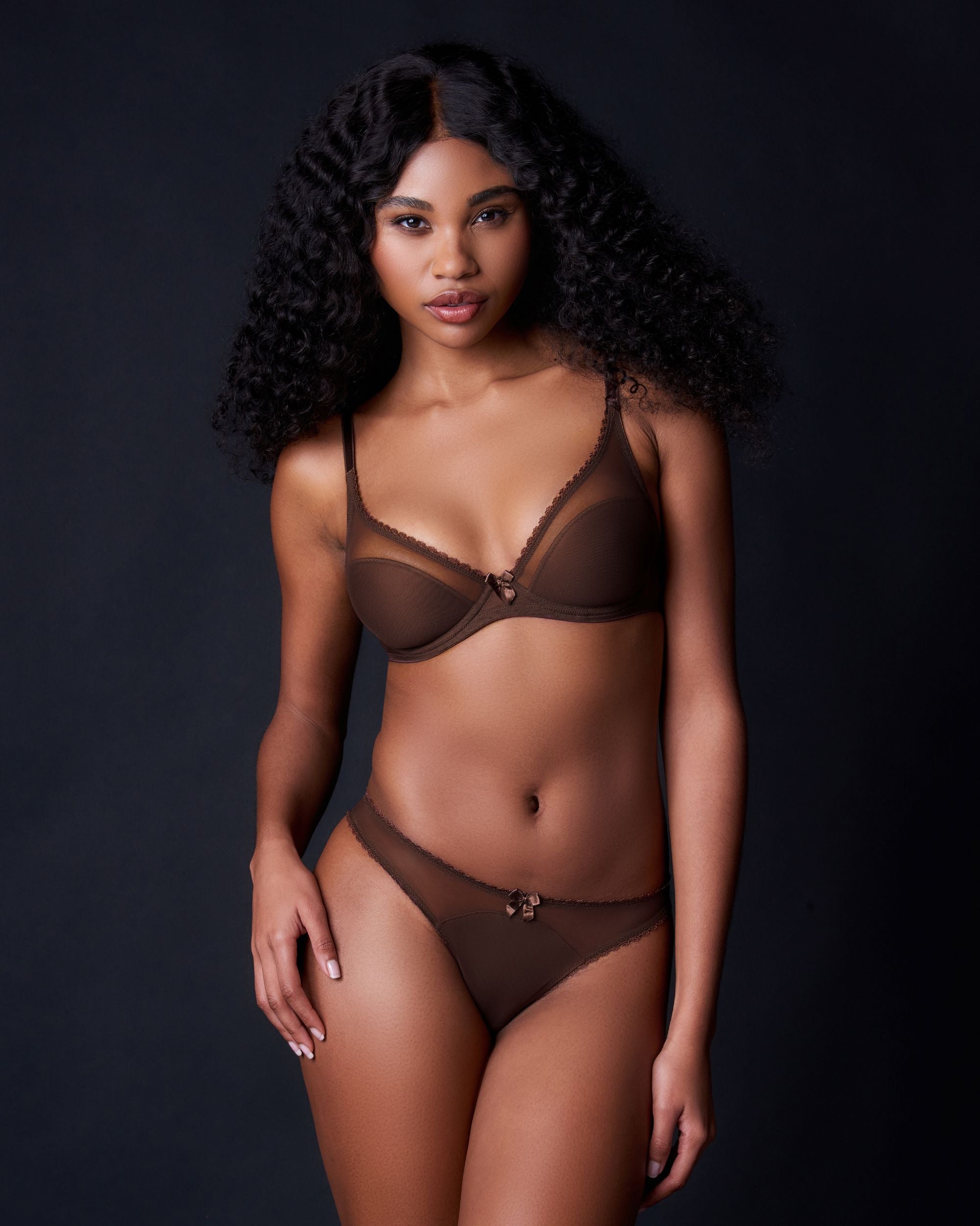 Journelle Victoire Thong in brown