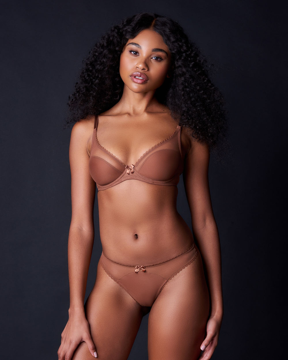 Journelle Victoire Thong in brown