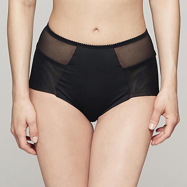 Fortnight Lingerie Luna Seamless High Waist Bikini in black