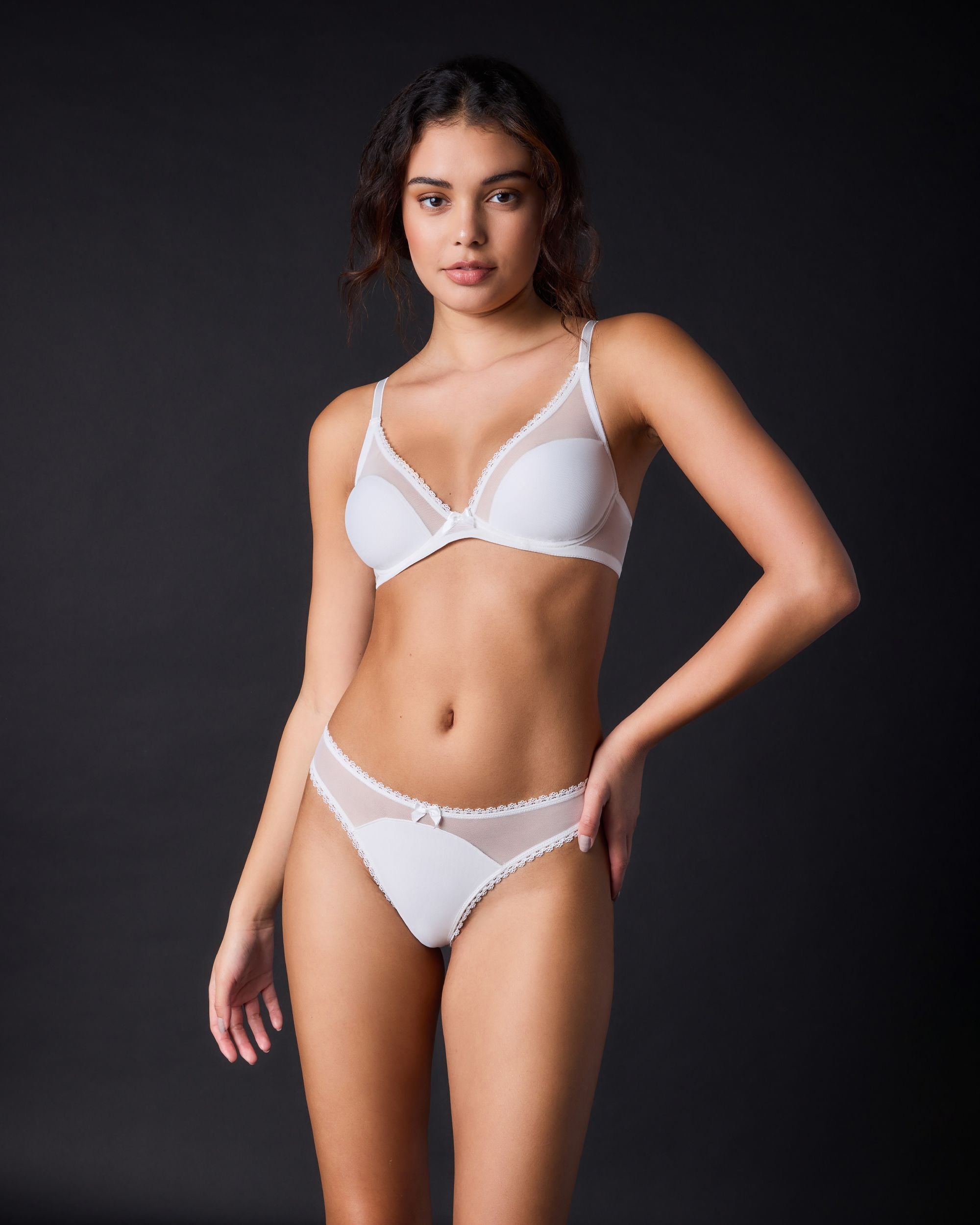 Journelle Victoire Bikini in white