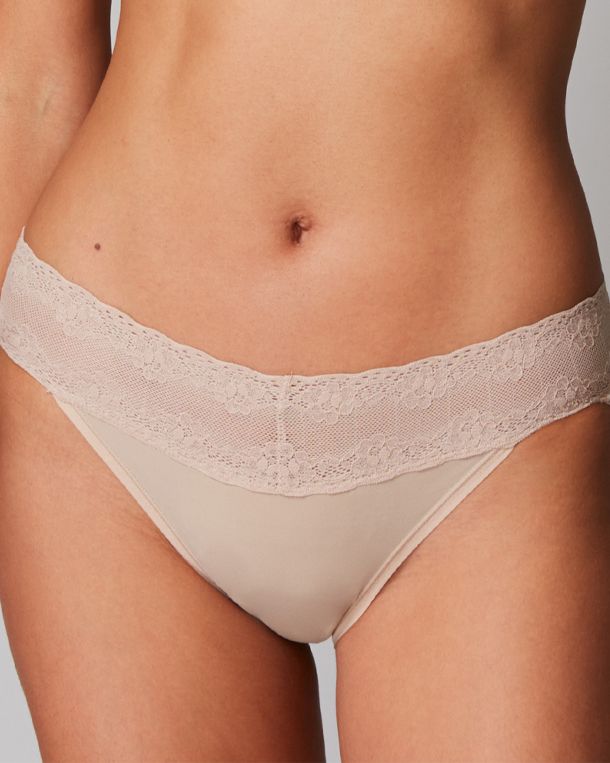 Natori Bliss Perfection V-kini in beige