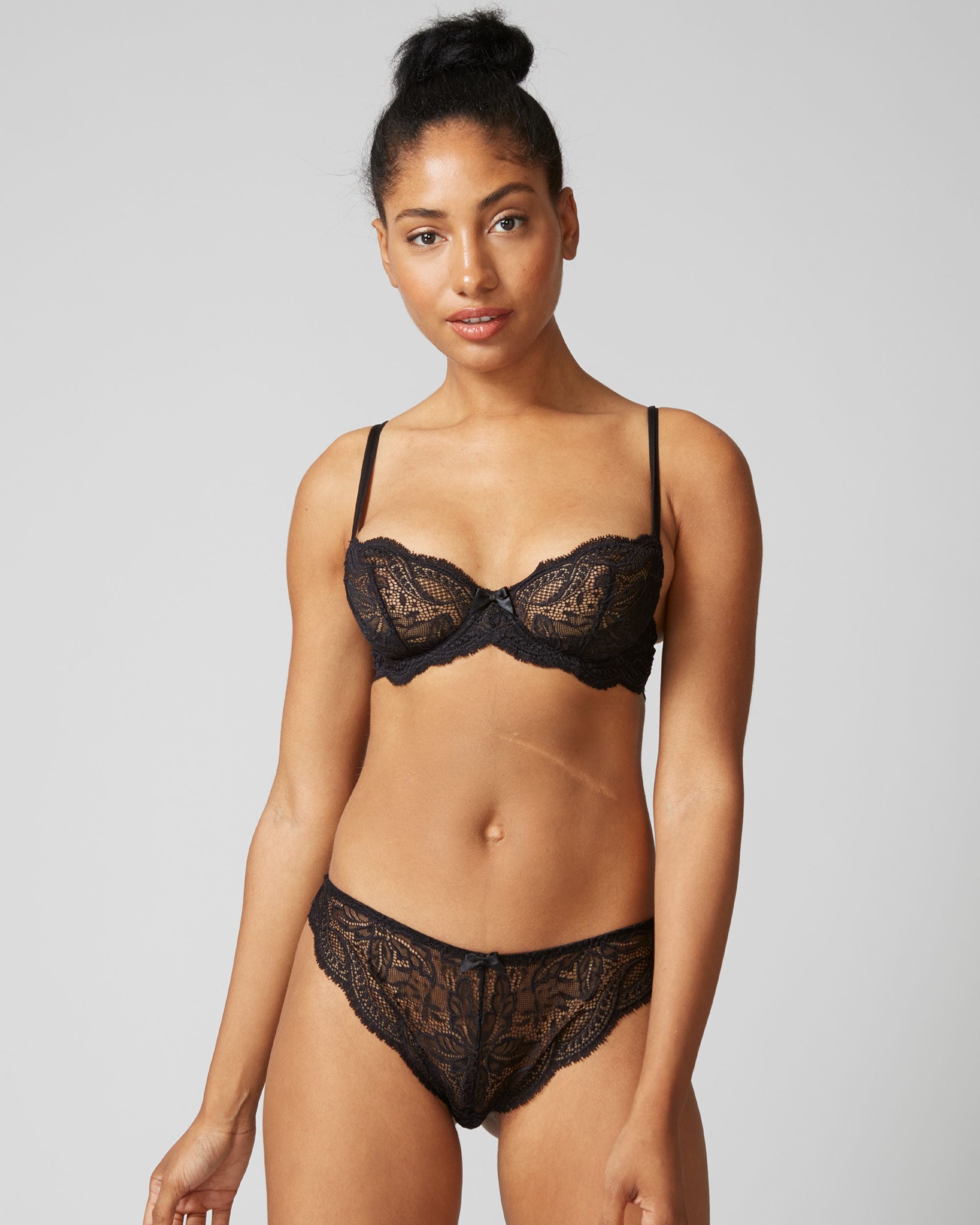 Simone Perele Eden Demi Plunge Bra in black