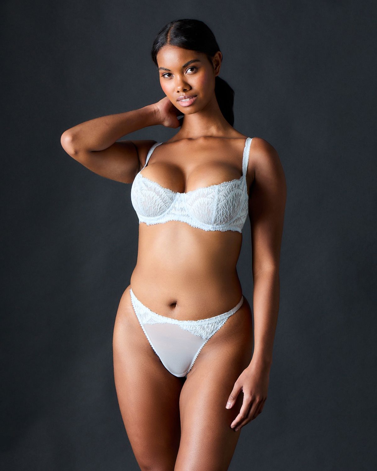 Journelle Loulou Thong in blue