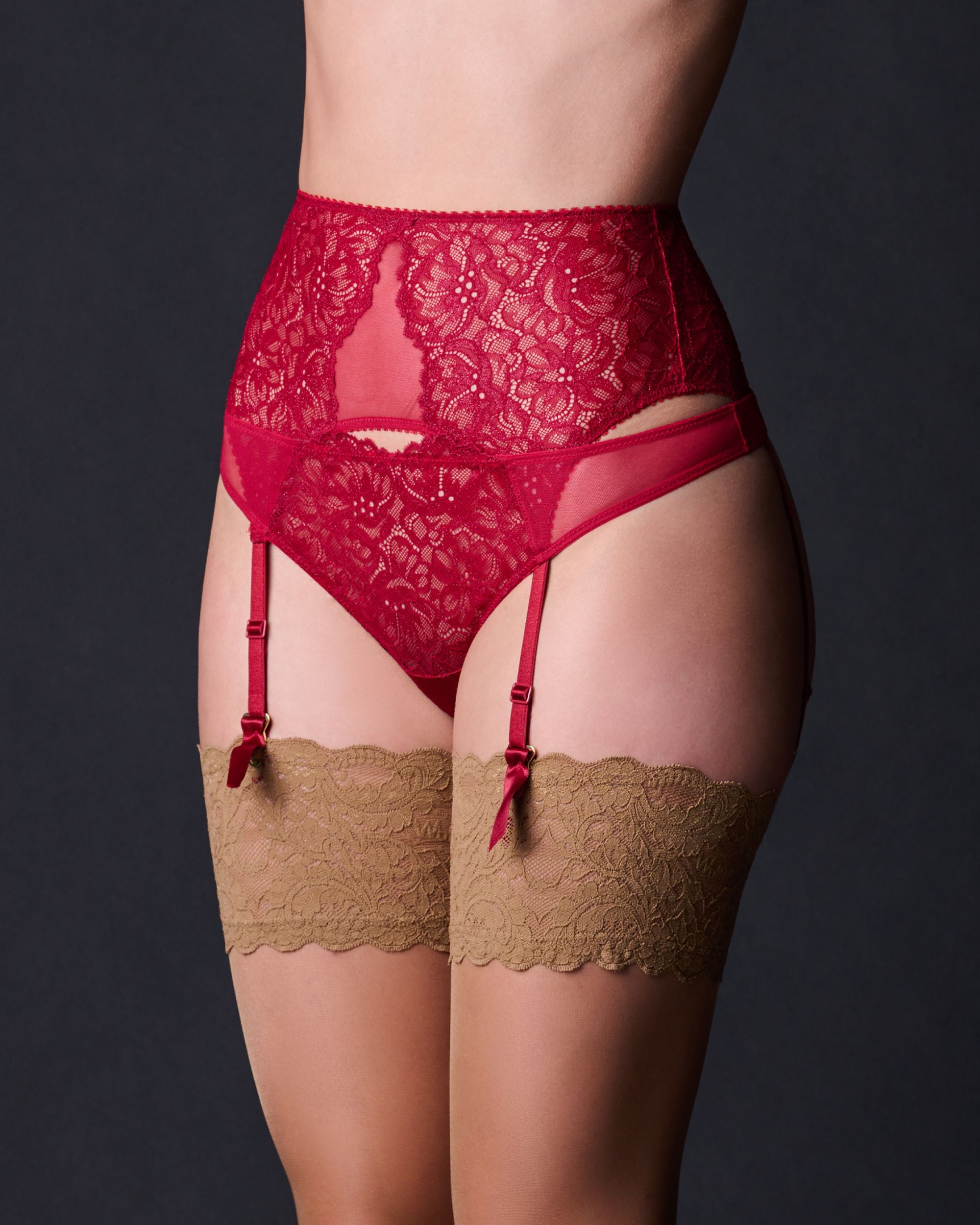 https://s7d2.scene7.com/is/image/Journelle/137498-1051-a?wid=2500&fit=constrain