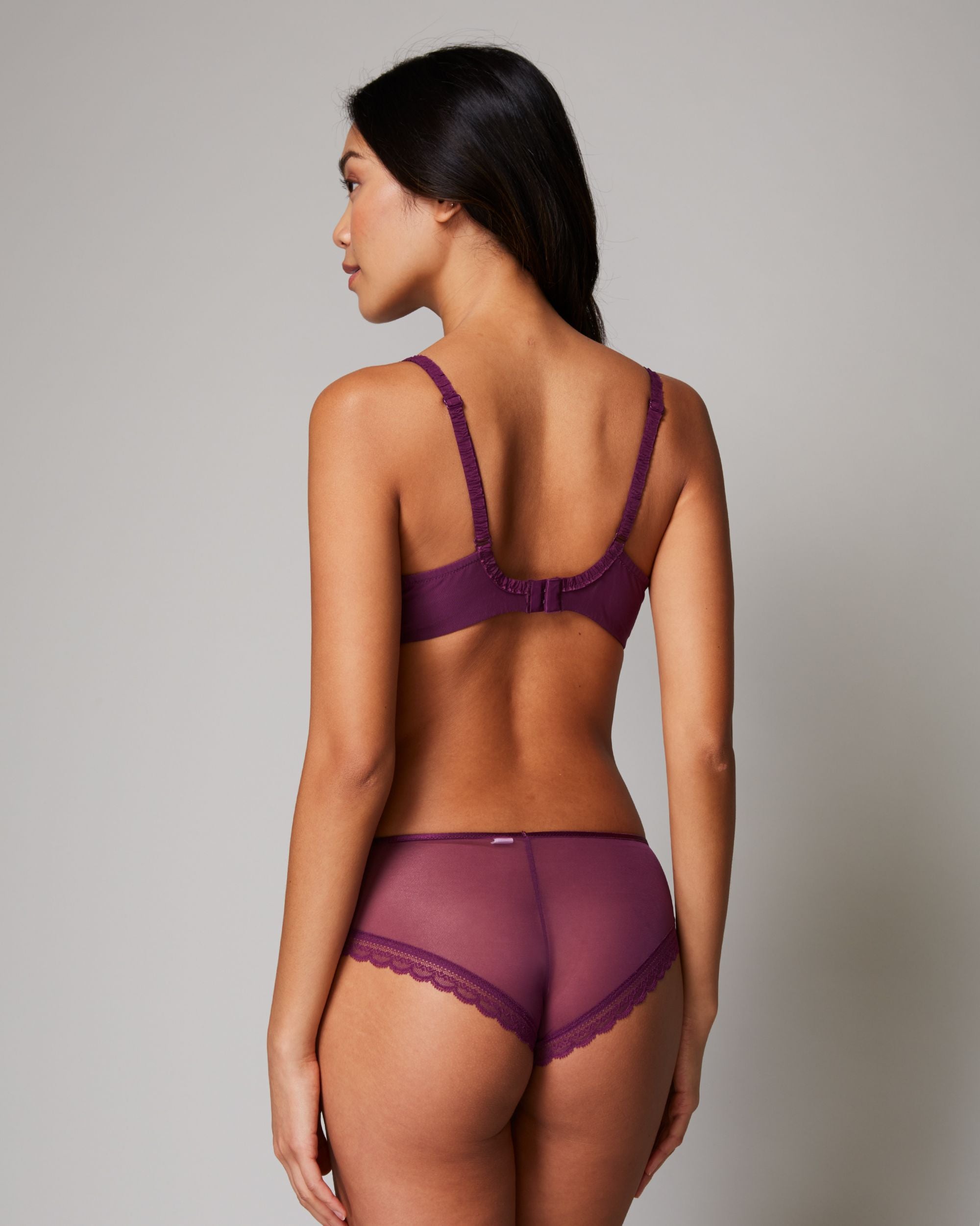 Chantelle Parisian Allure Unlined Plunge Bra in purple