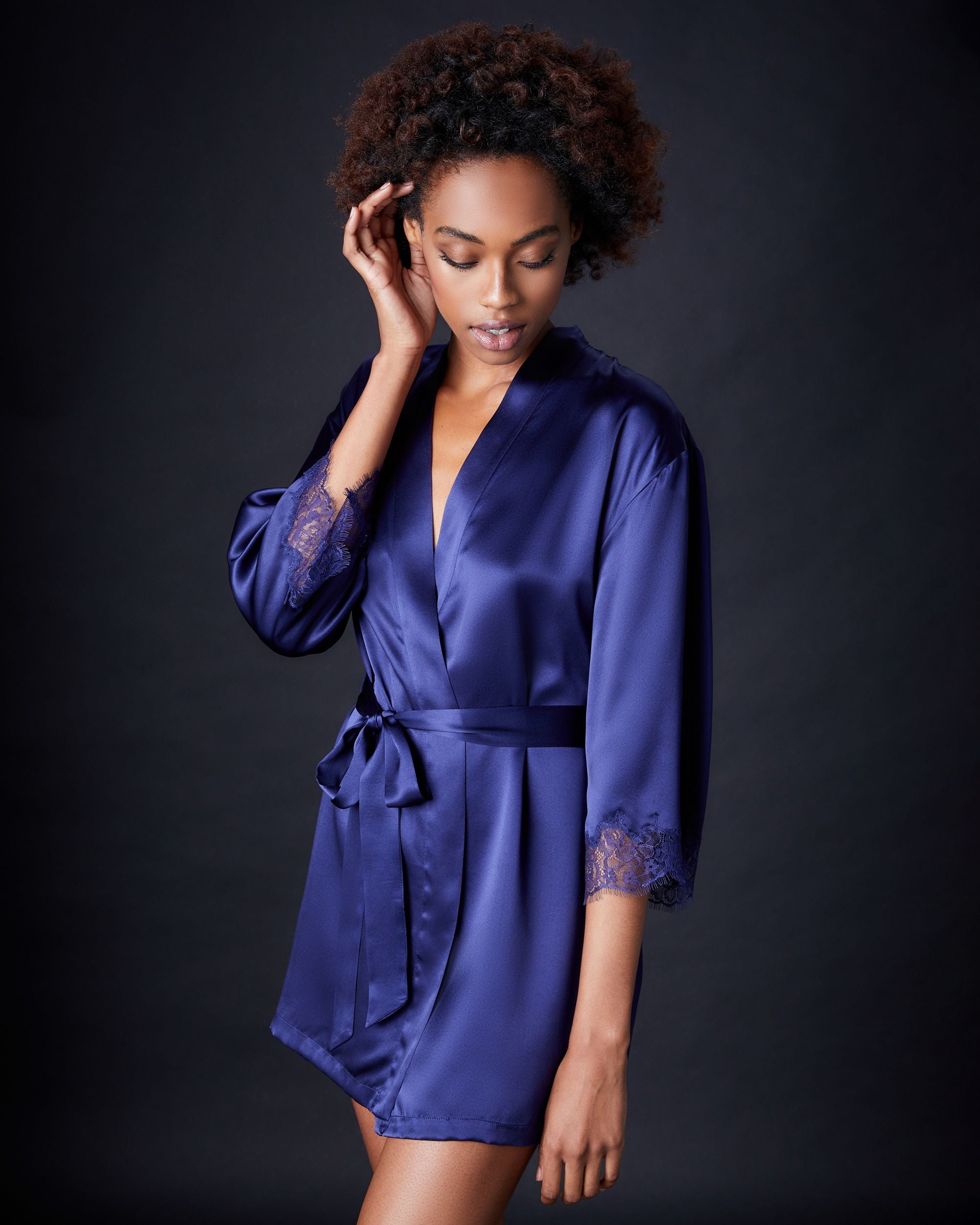Journelle Charlotte Short Robe in blue
