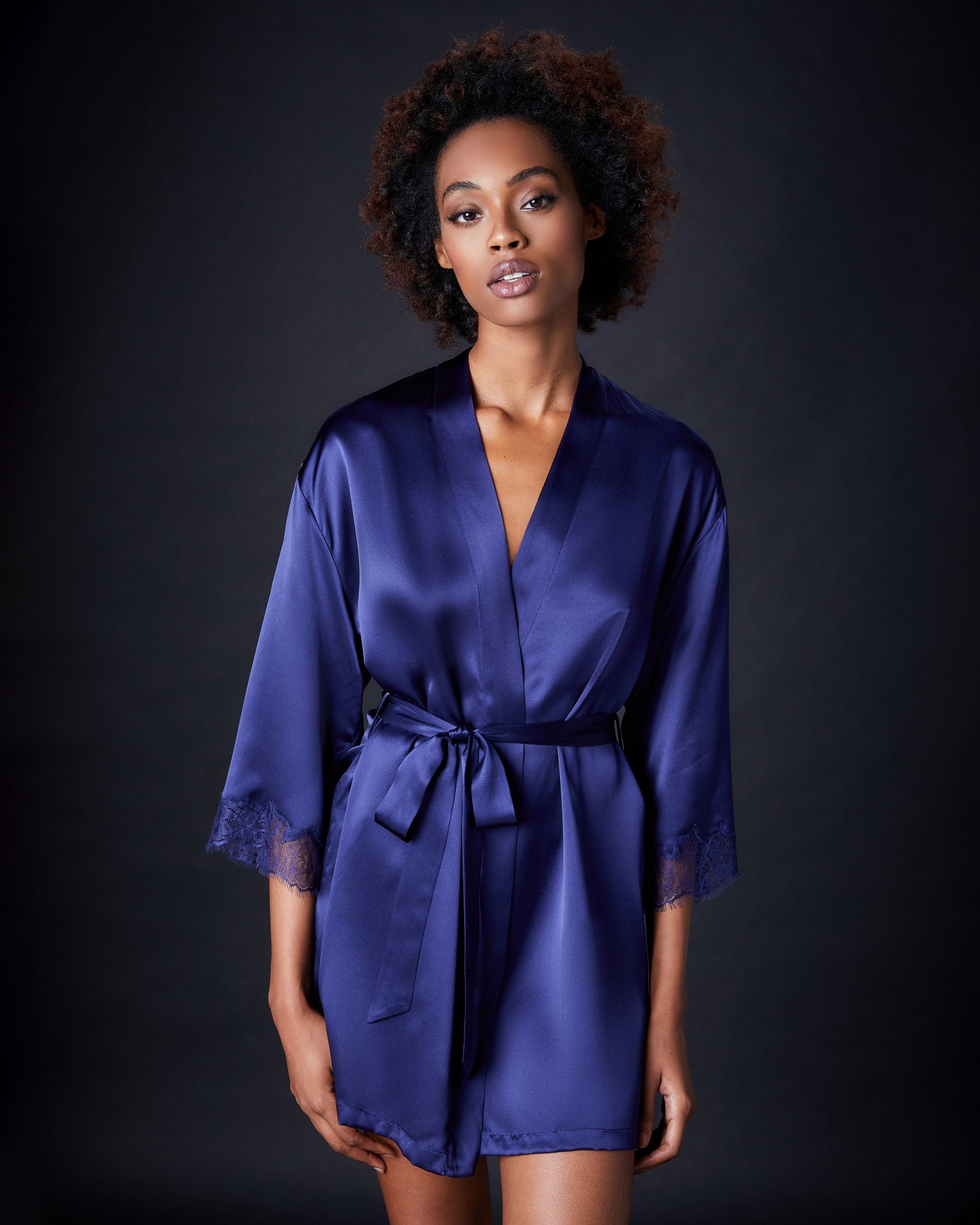 Journelle Charlotte Short Robe in blue