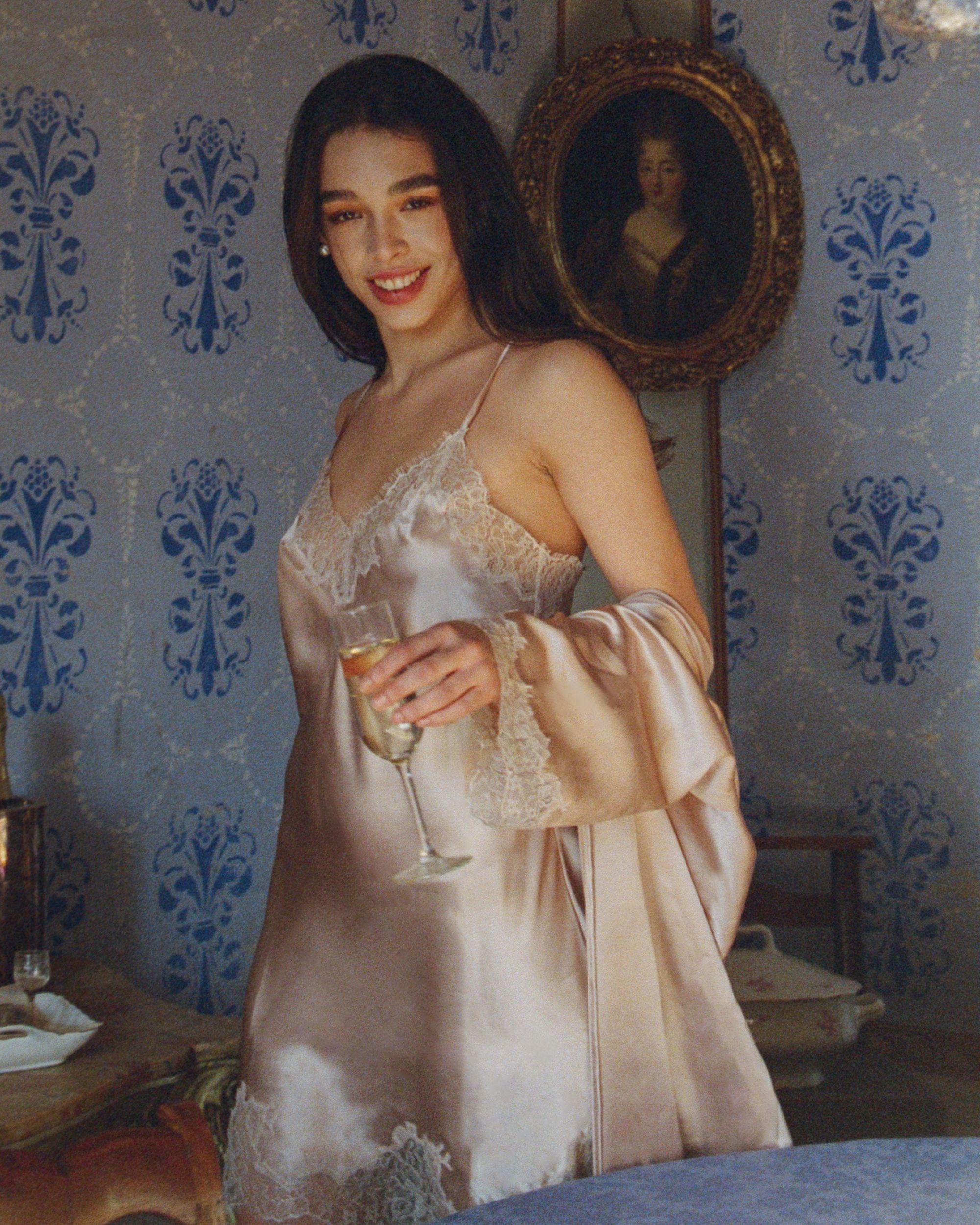 Journelle Charlotte Short Robe in pink