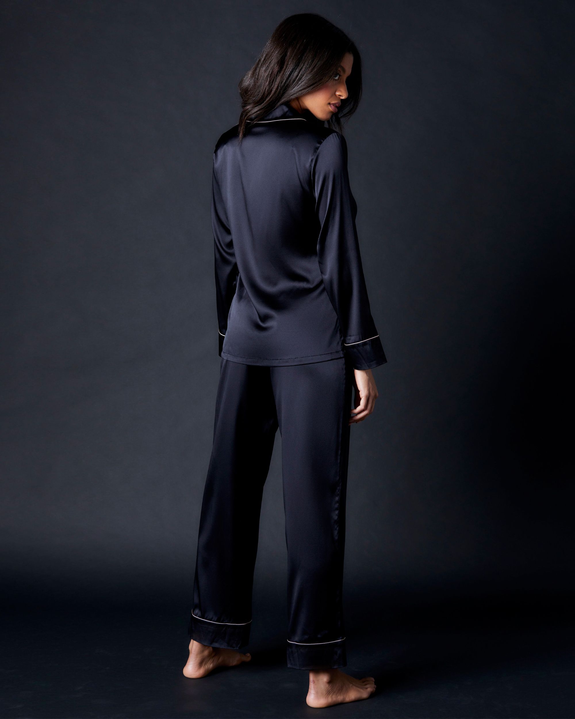 Journelle Marlene Pajama Set in black