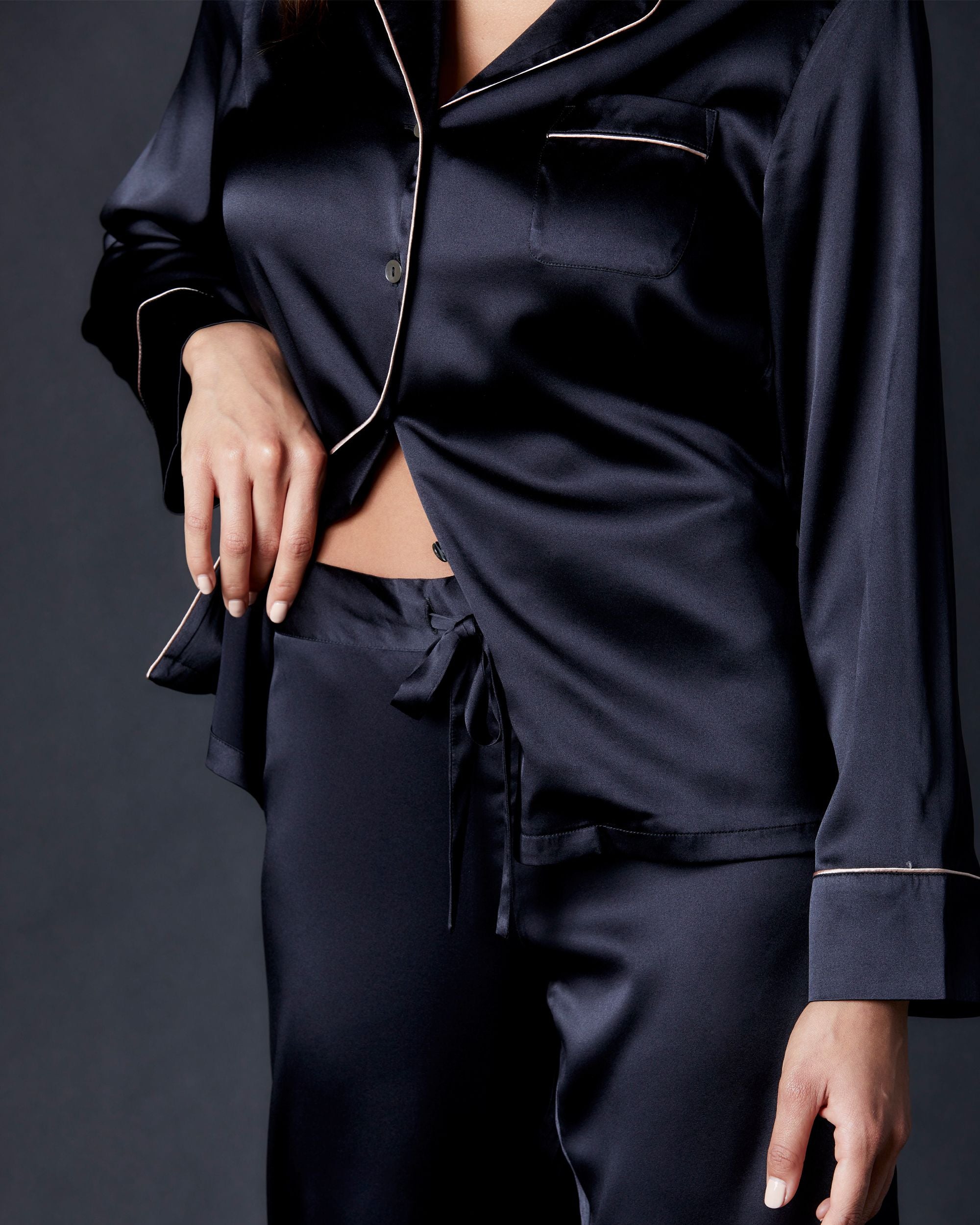 Journelle Marlene Pajama Set in black