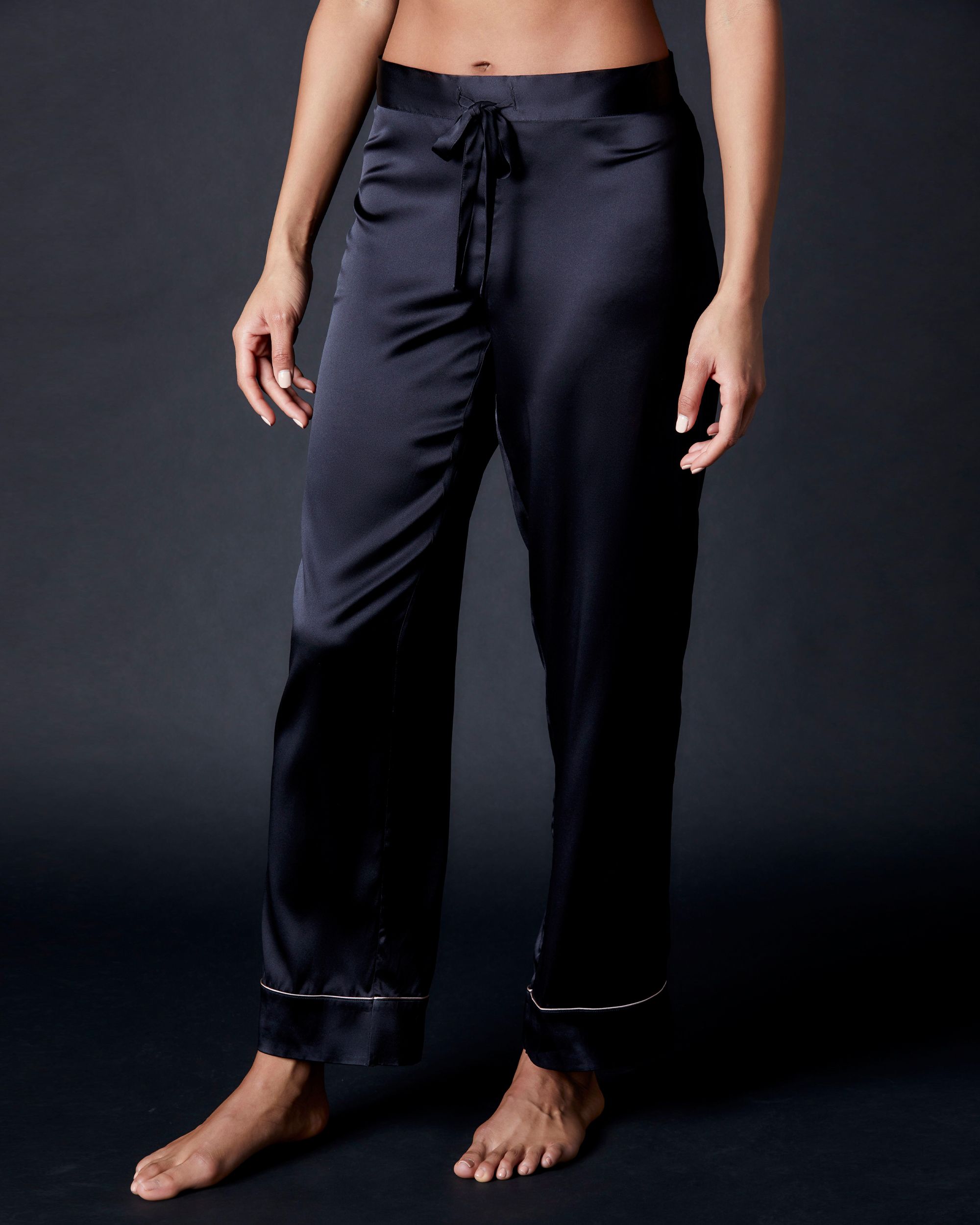 Journelle Marlene Pajama Set in black