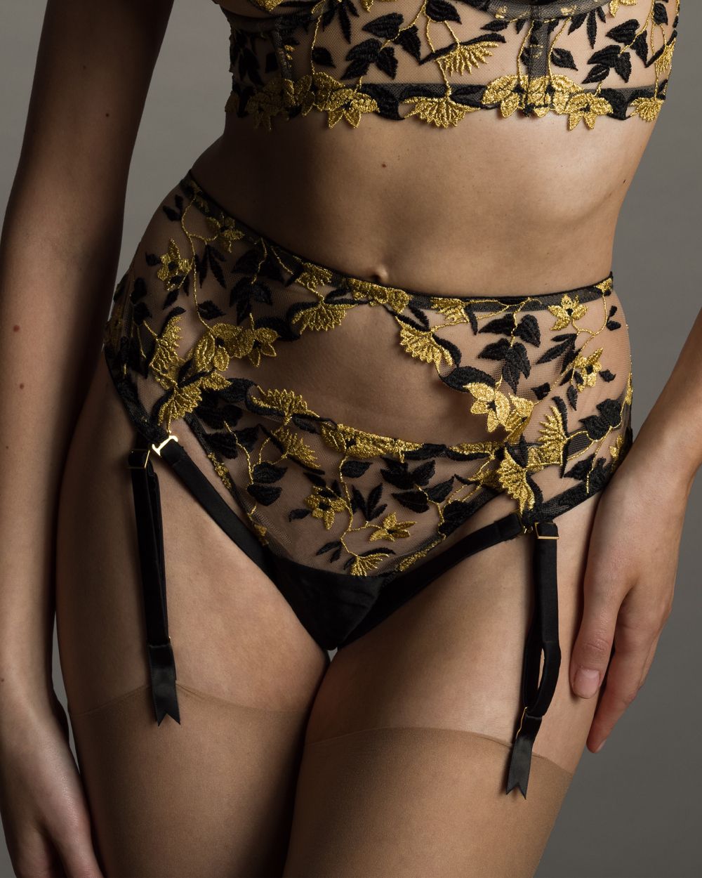 Studio Pia Soraya Harness Suspender in black