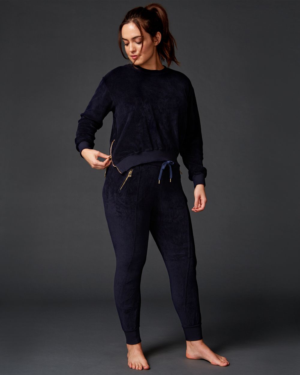 Sundry Velour Zip Pocket Pintuck Pant in blue