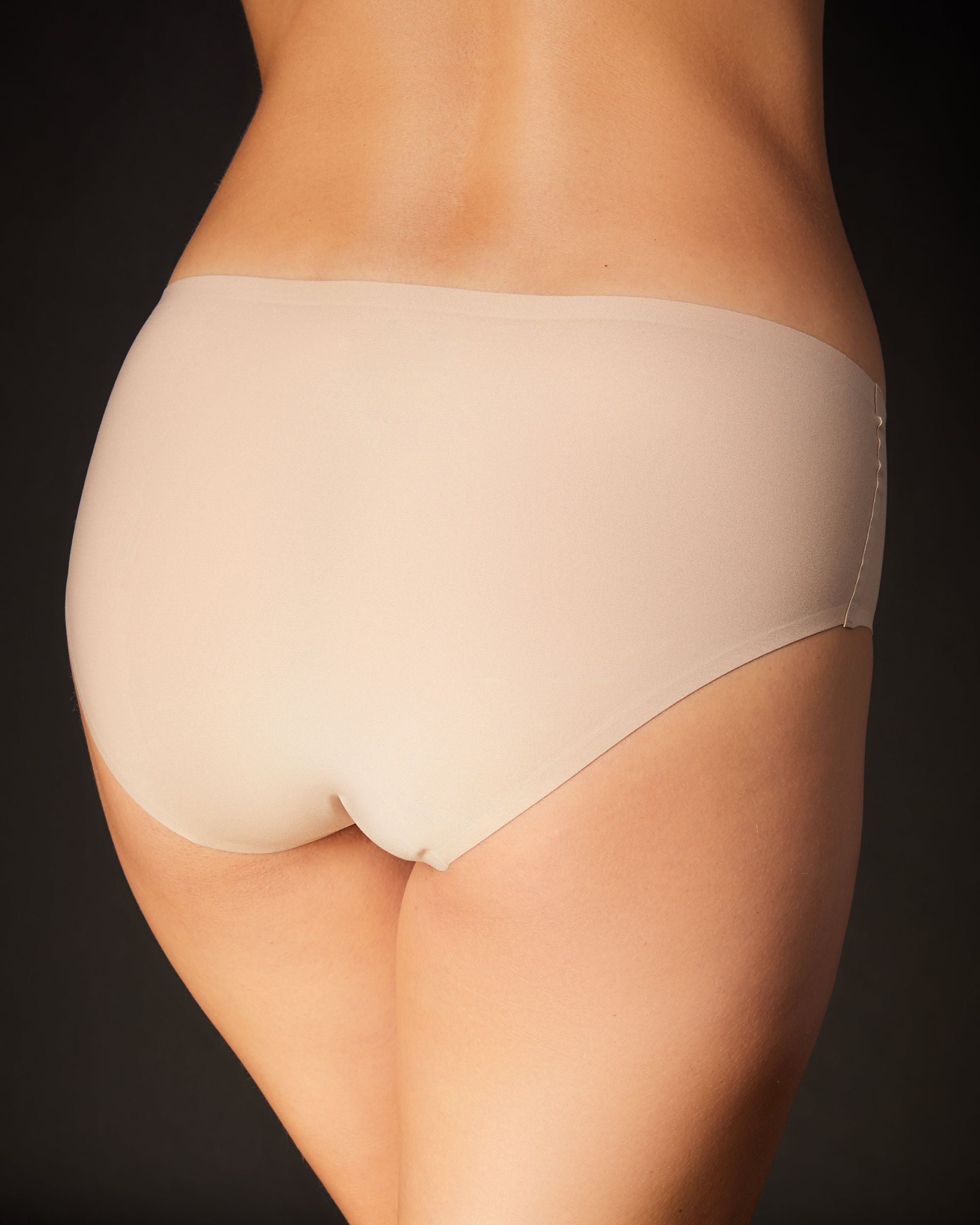 Chantelle Soft Stretch Hipster in beige
