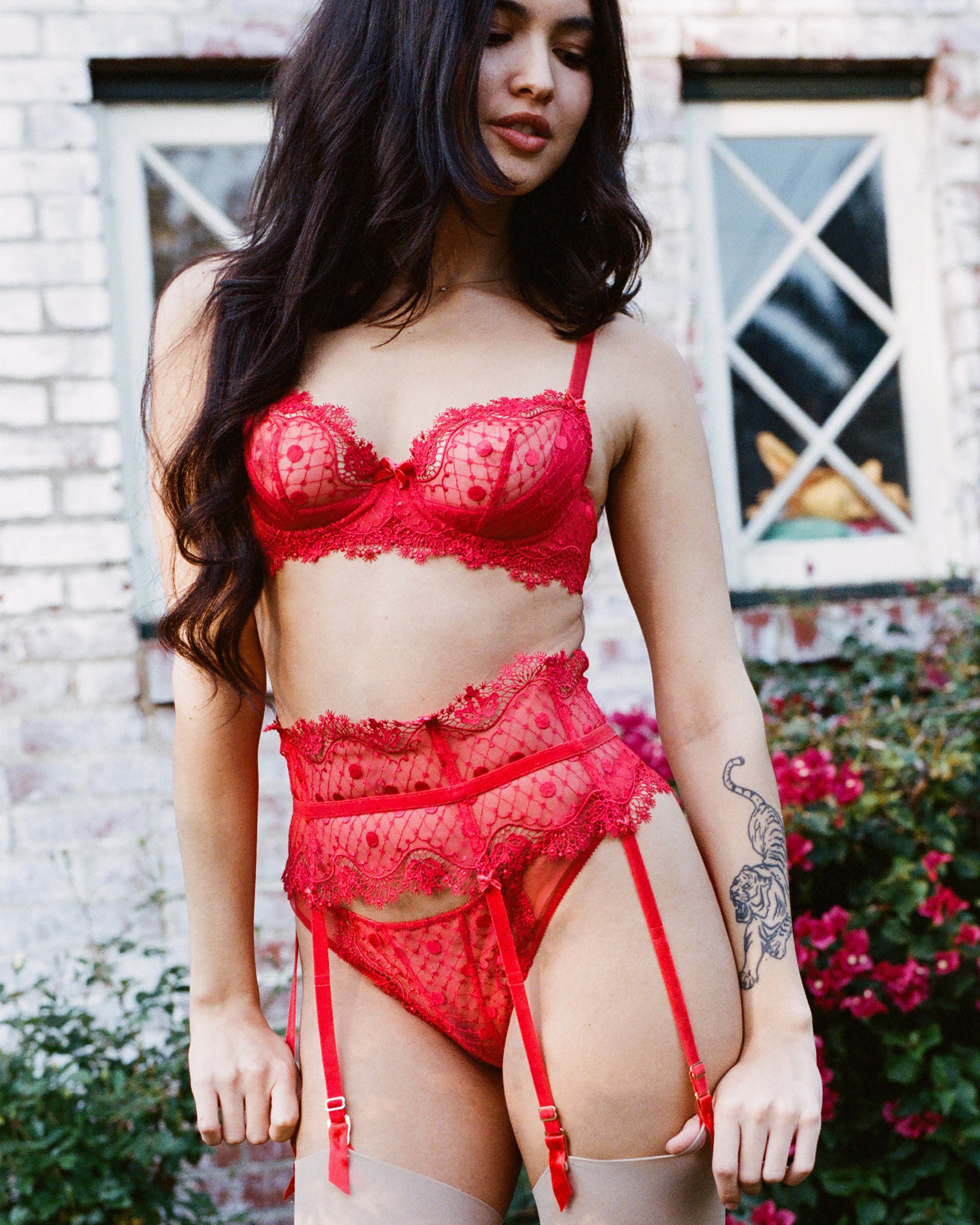 Dita Von Teese Vedette Suspender in red