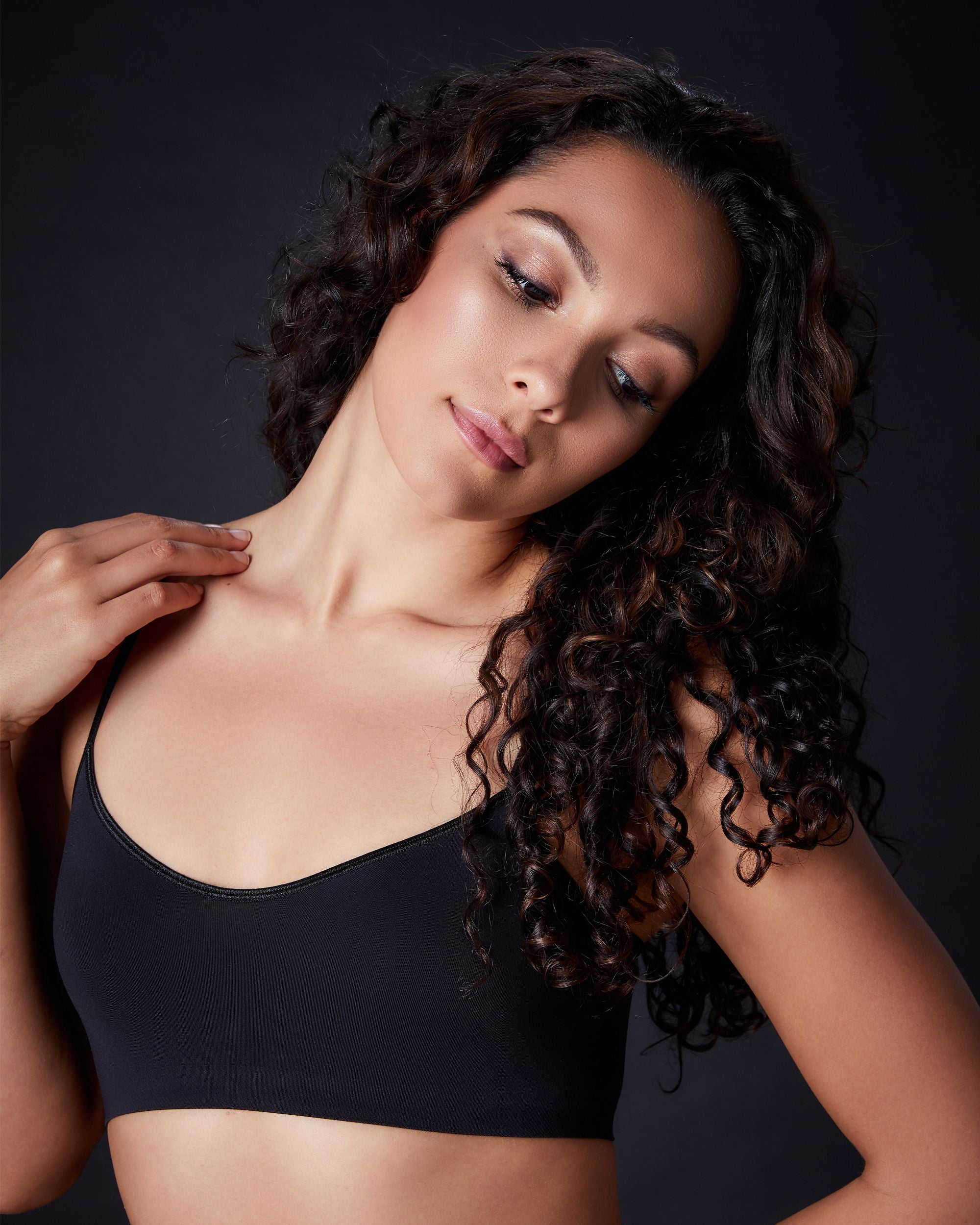 Hanro Touch Feeling Spaghetti Crop Top in black