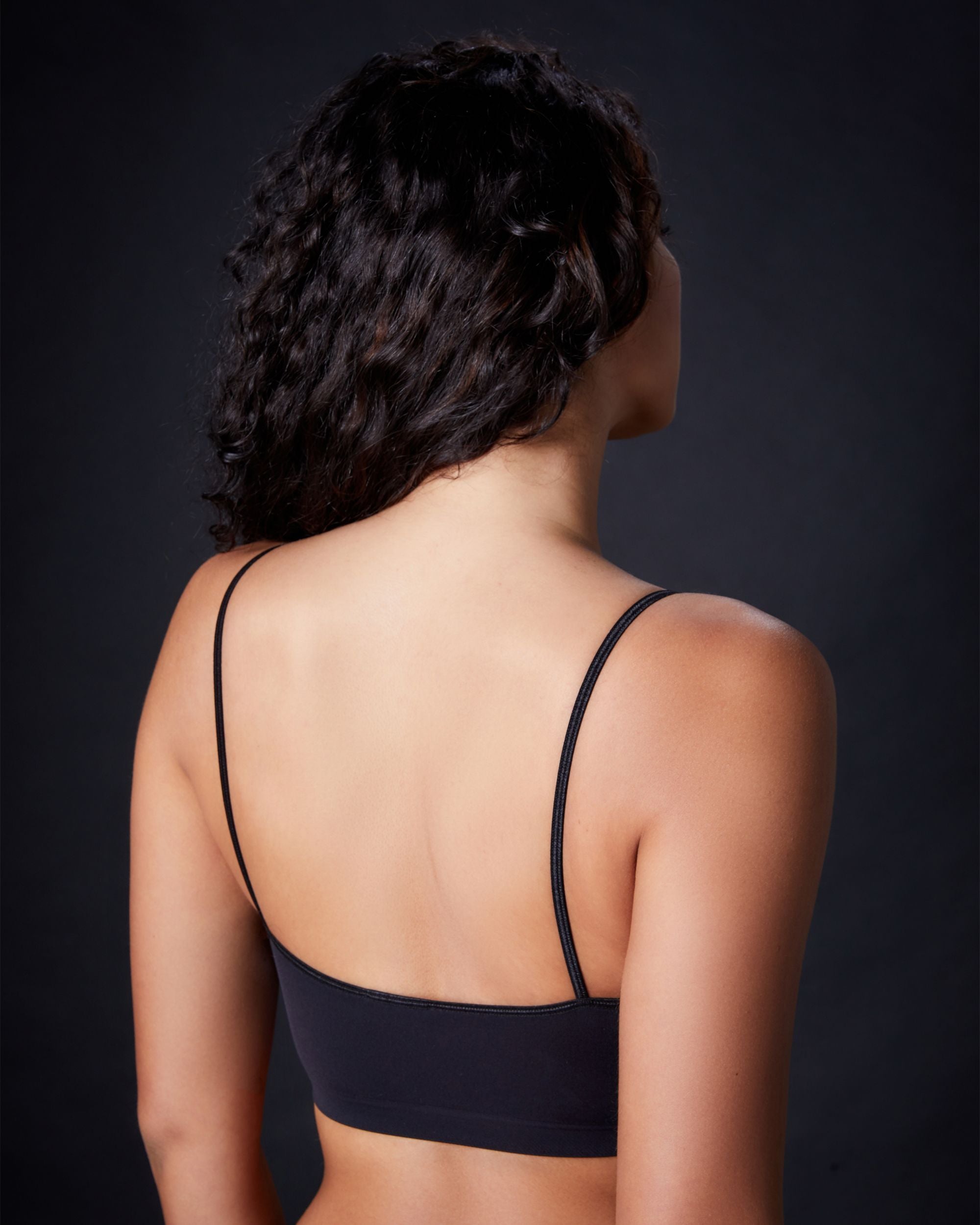 Hanro Touch Feeling Spaghetti Crop Top in black