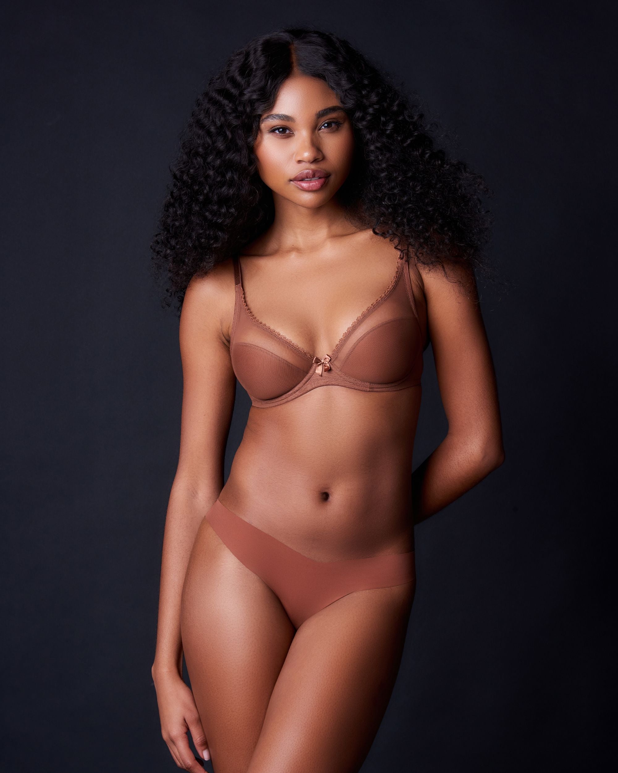 Journelle Victoire Jolie Thong in brown