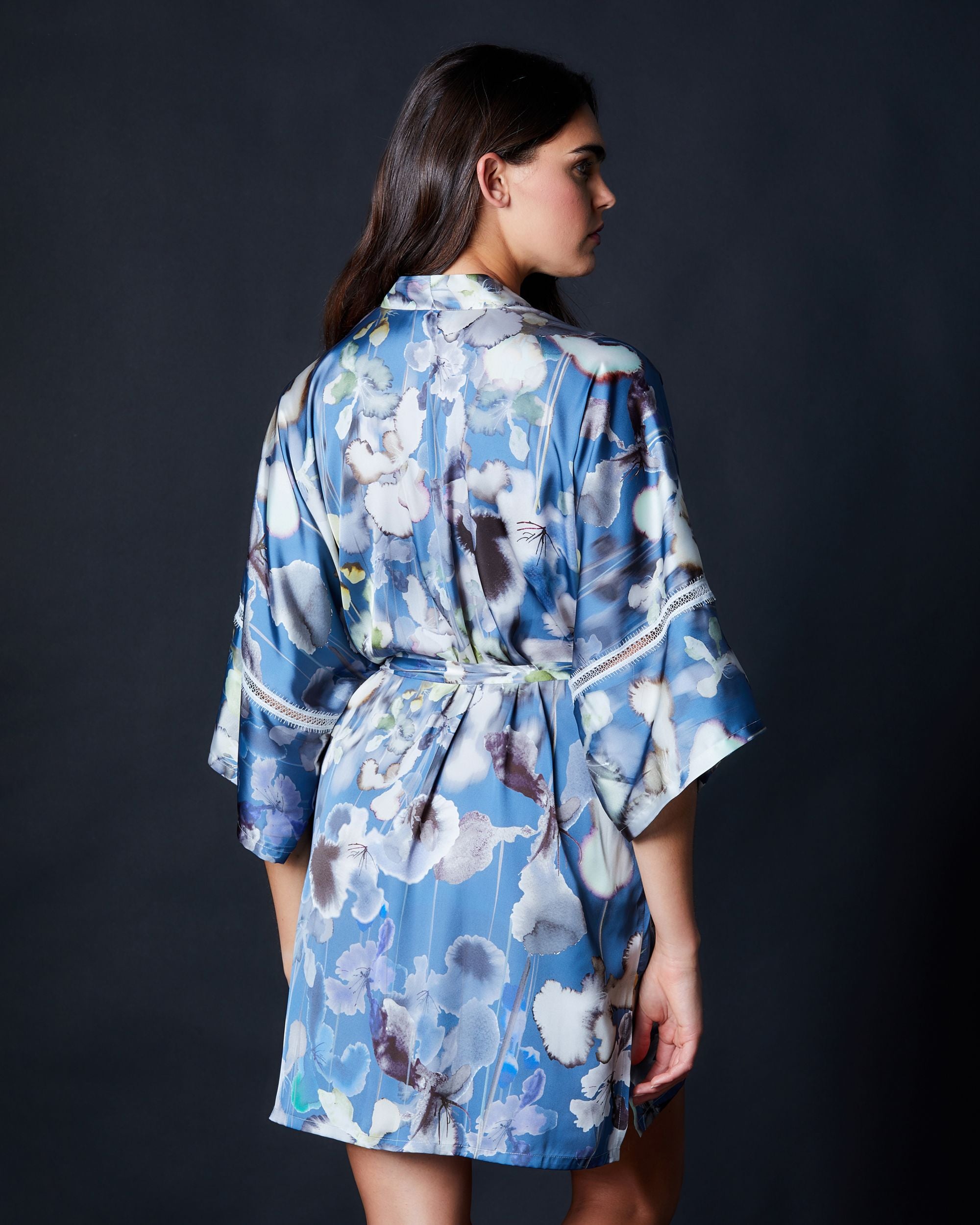 Samantha Chang Wellness Bella Kimono in blue