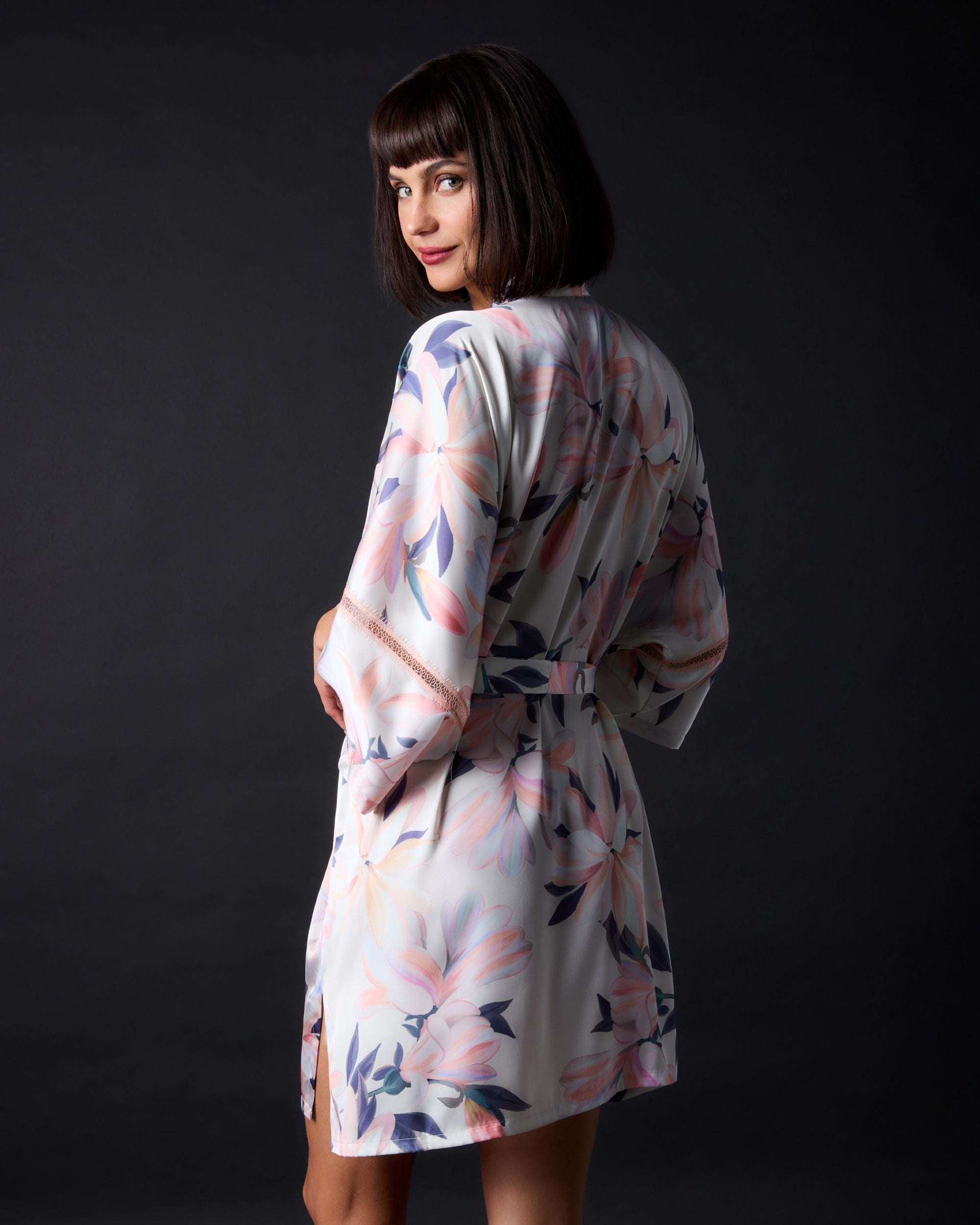 Samantha Chang Wellness Bella Kimono in blue