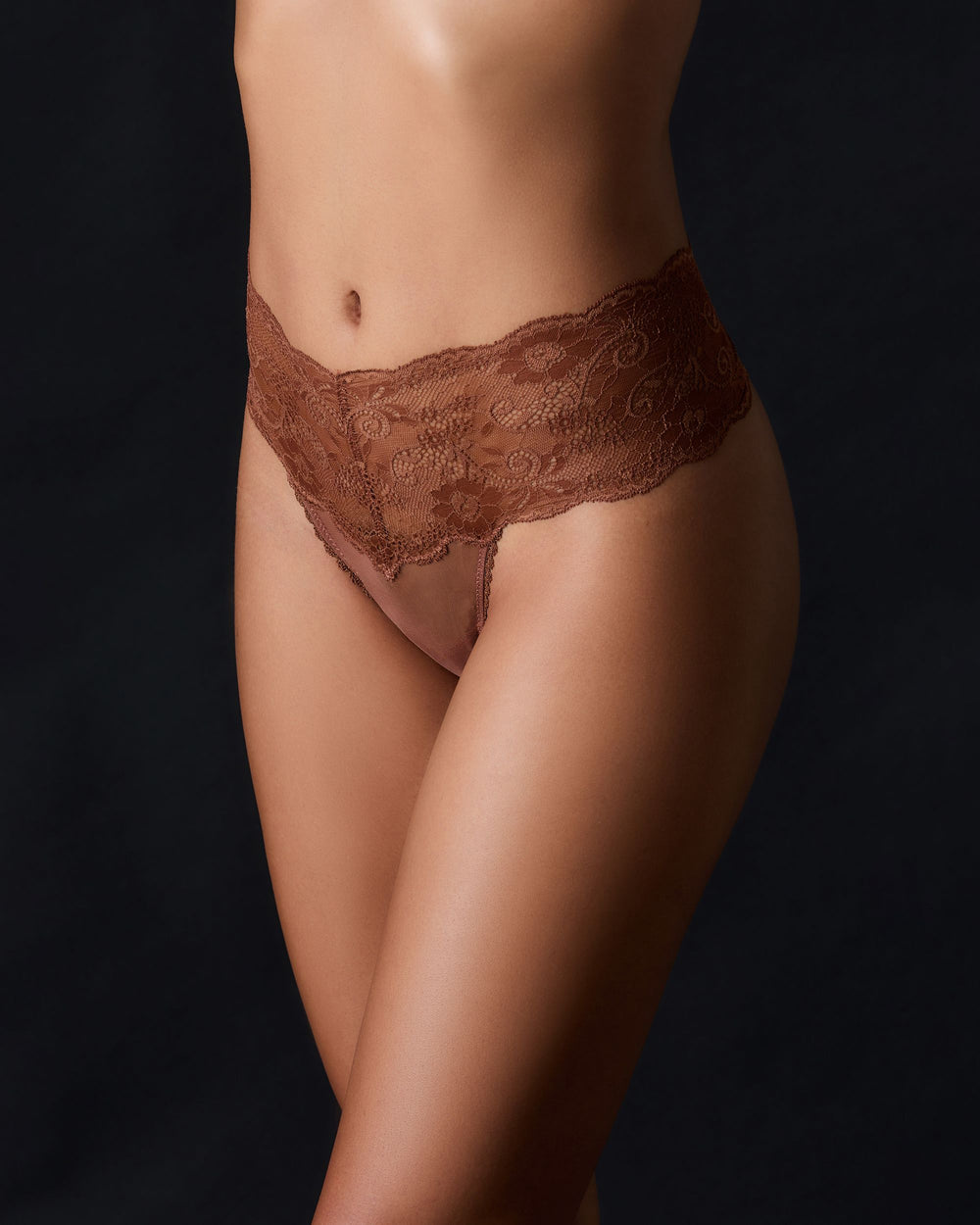 https://s7d2.scene7.com/is/image/Journelle/159624-3682-a?wid=2500&fit=constrain