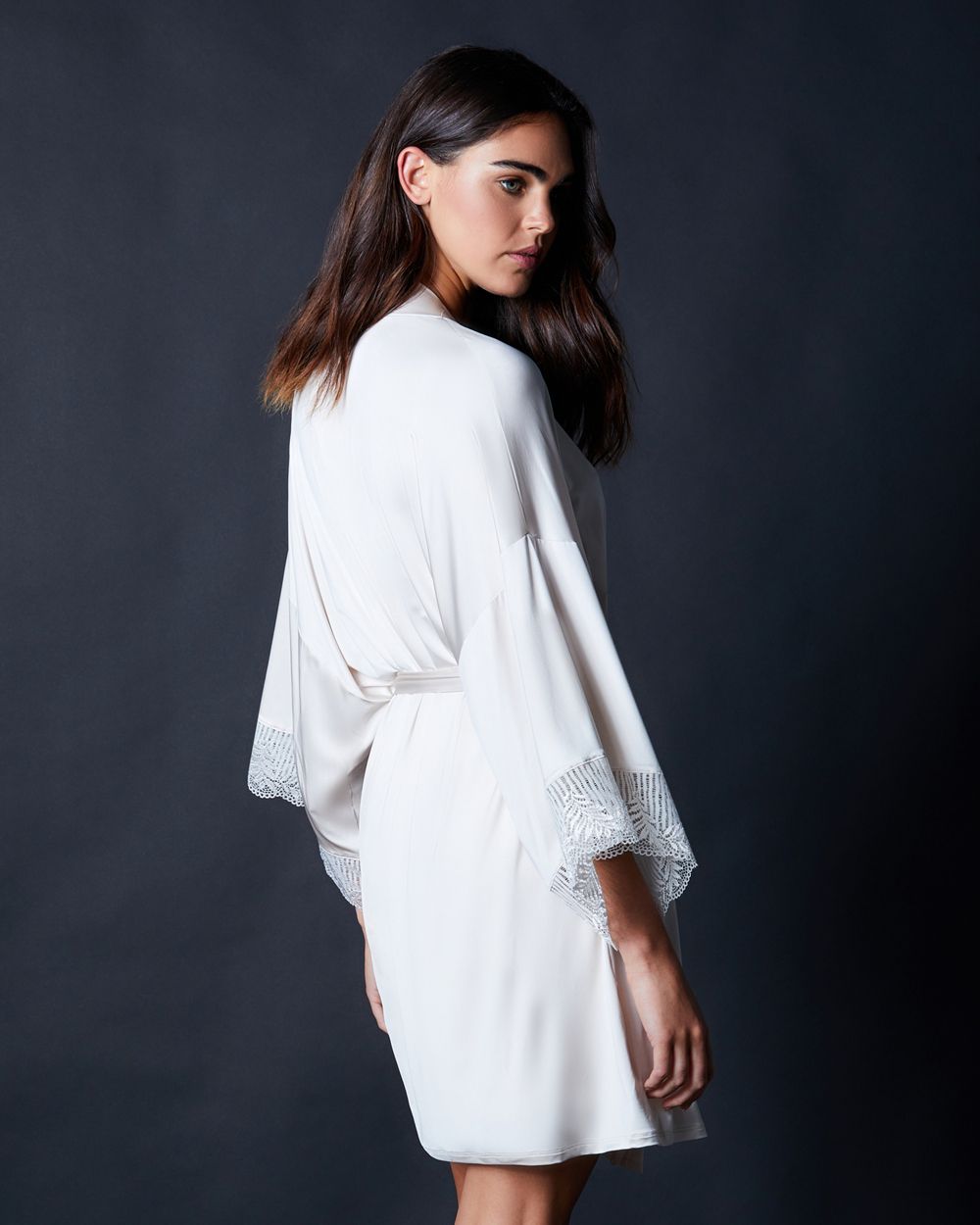 Hanro Irini Kimono Robe in white