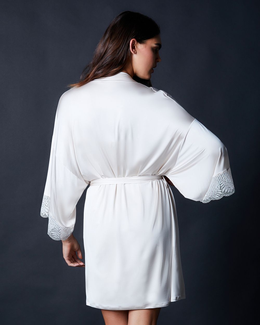Hanro Irini Kimono Robe in white