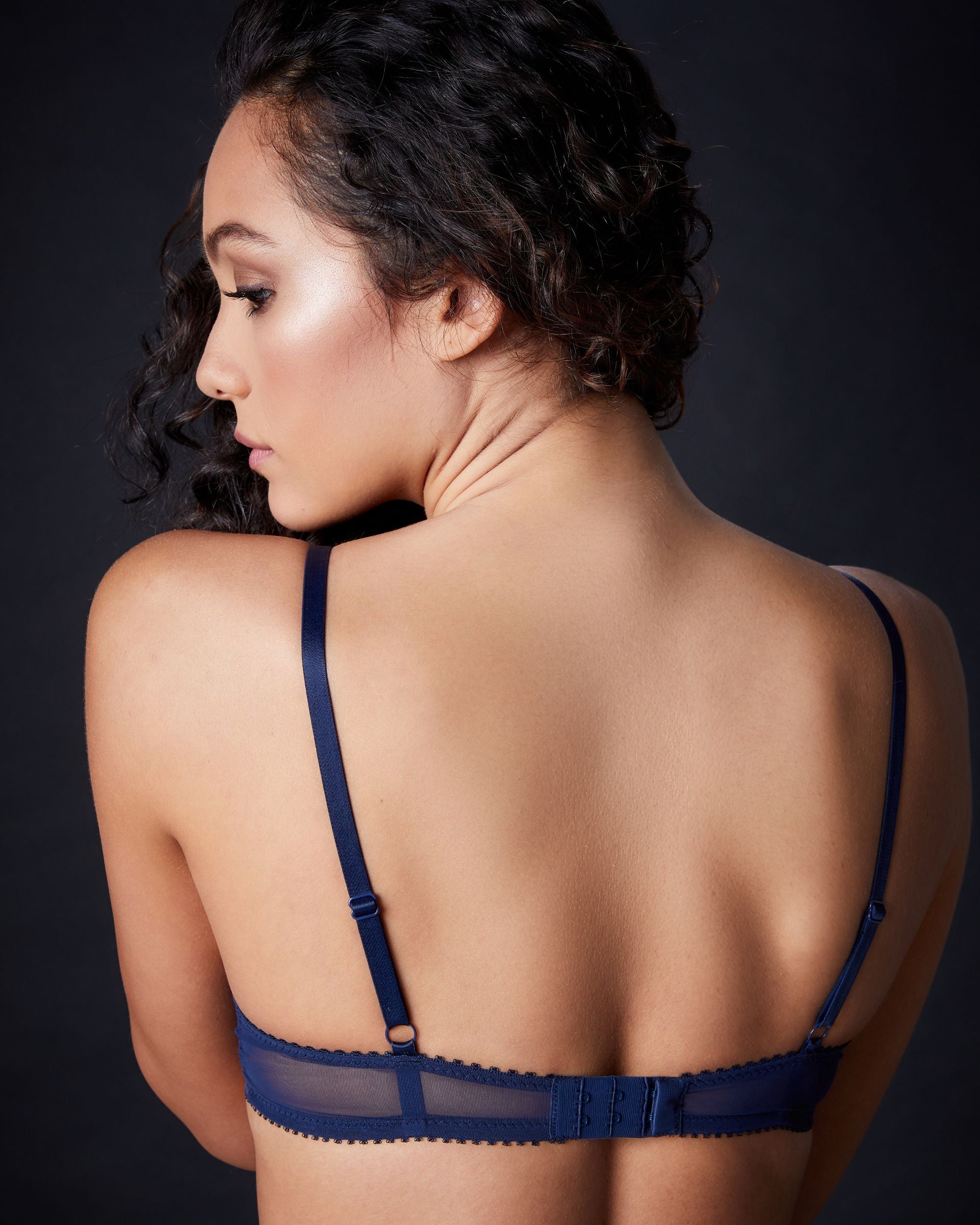 Huit Essential Underwire Bra in blue