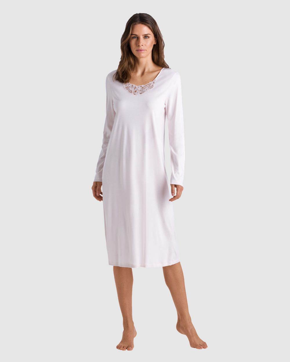 Hanro Dorea Long Sleeve Gown in pink