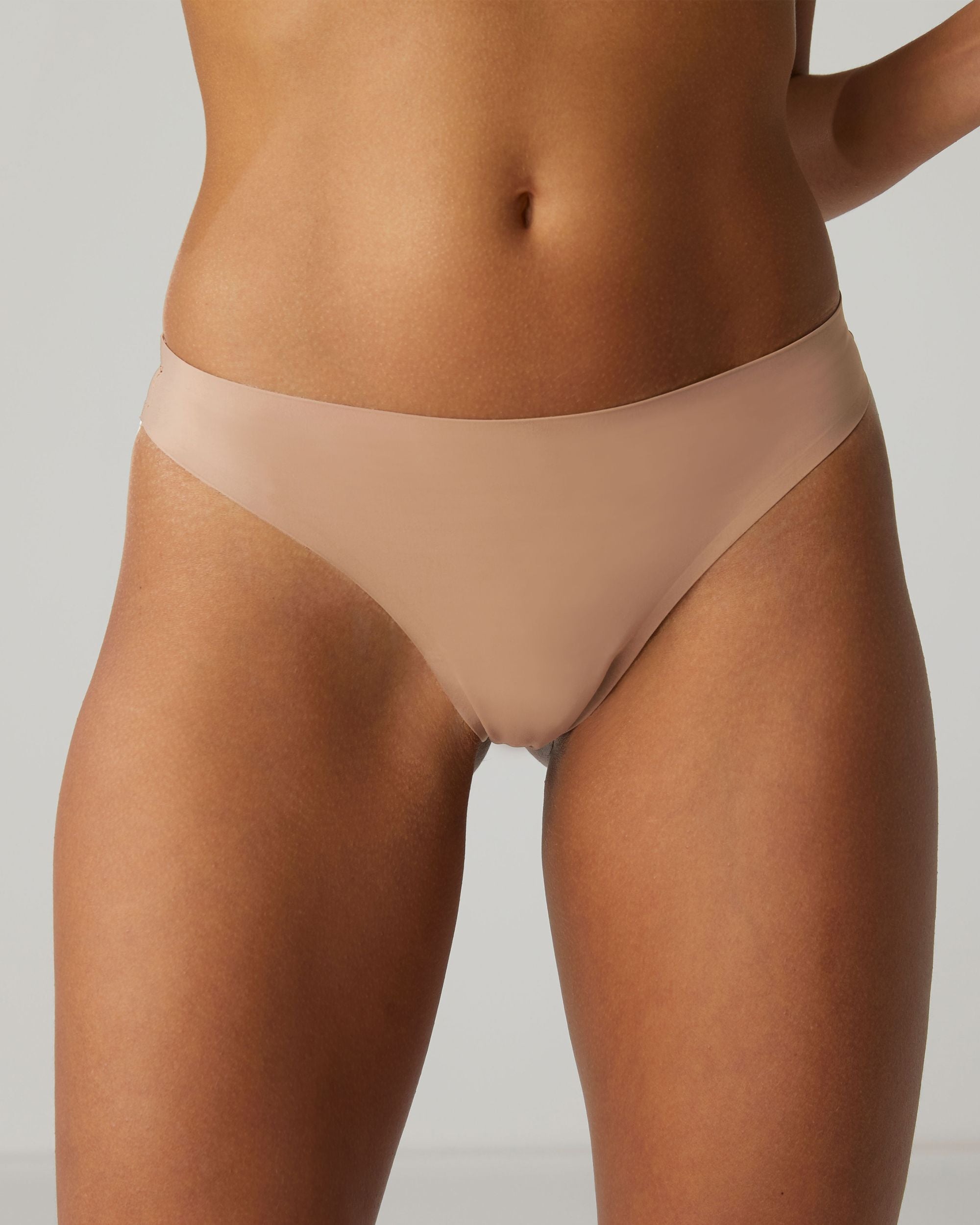 Simone Perele Essentiel Tanga in beige
