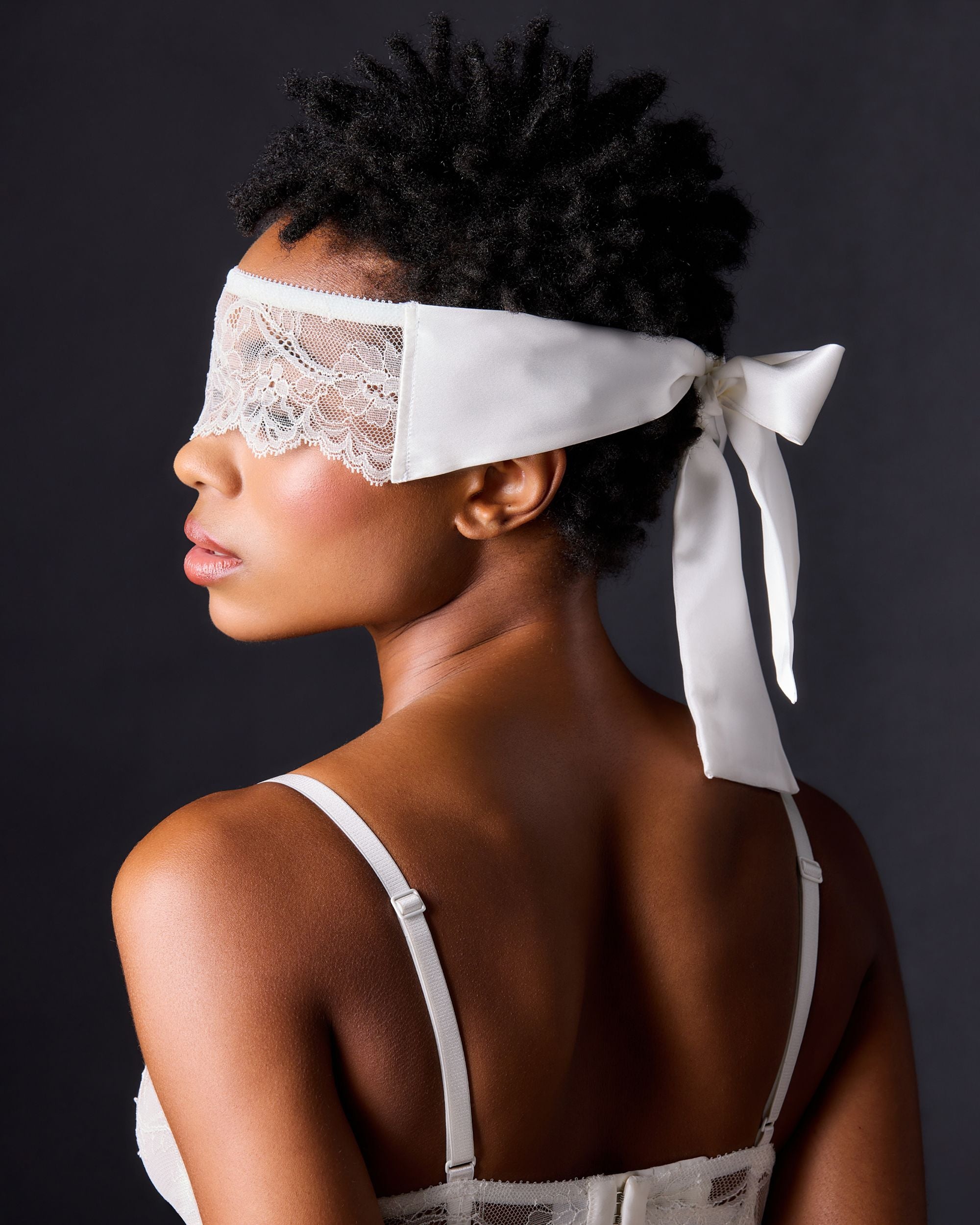 Journelle Anais Lace Eye Mask in white