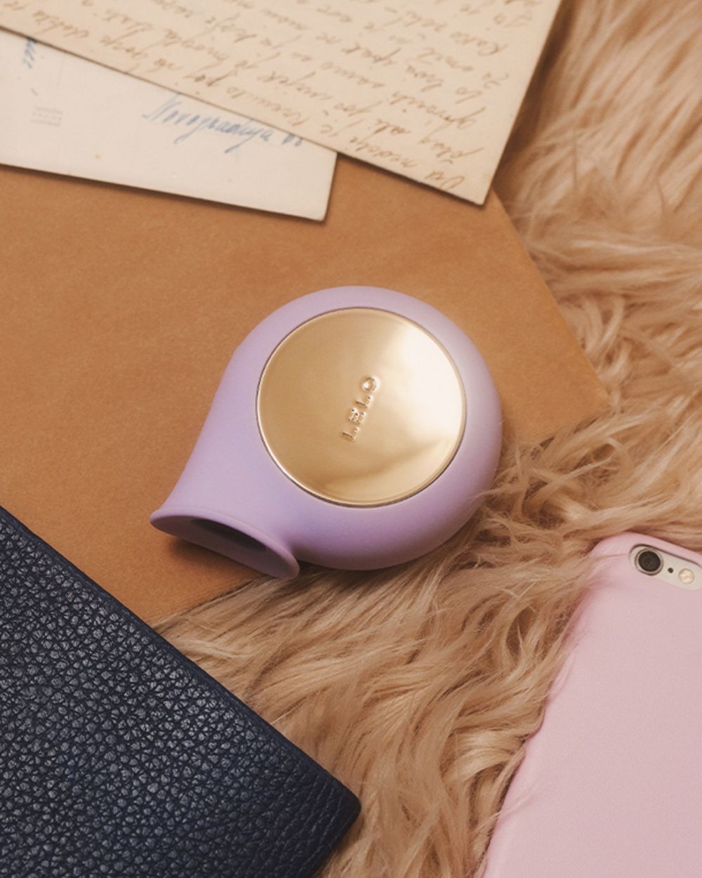 Lelo Sila Sonic Vibrator in purple