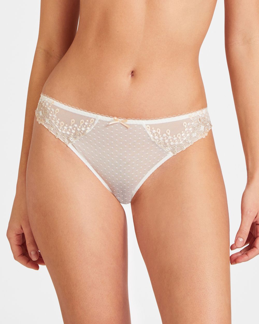 Aubade Joyeau Eternel Tanga in white