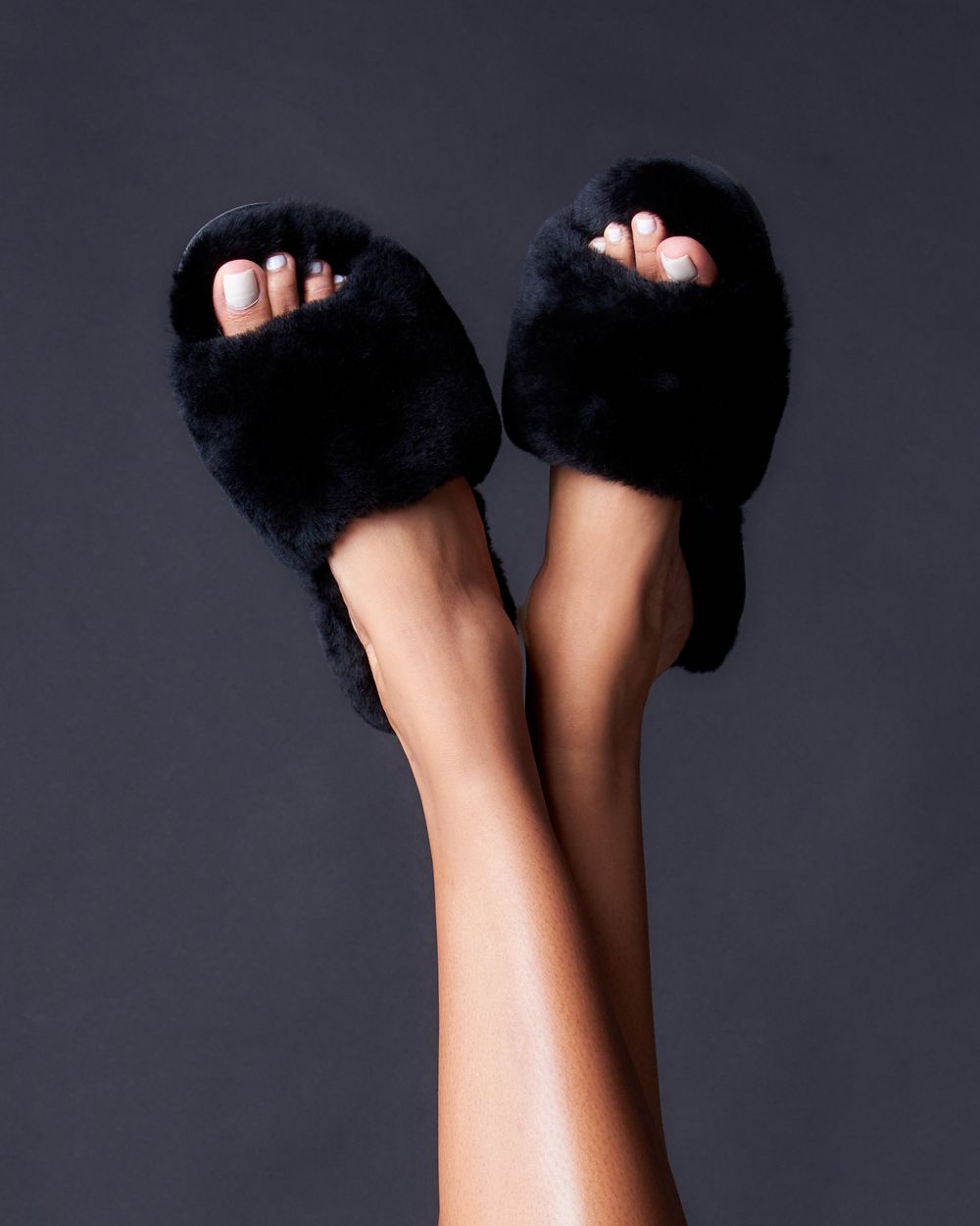 Patricia Green Tahoe Single Strap Slipper in black