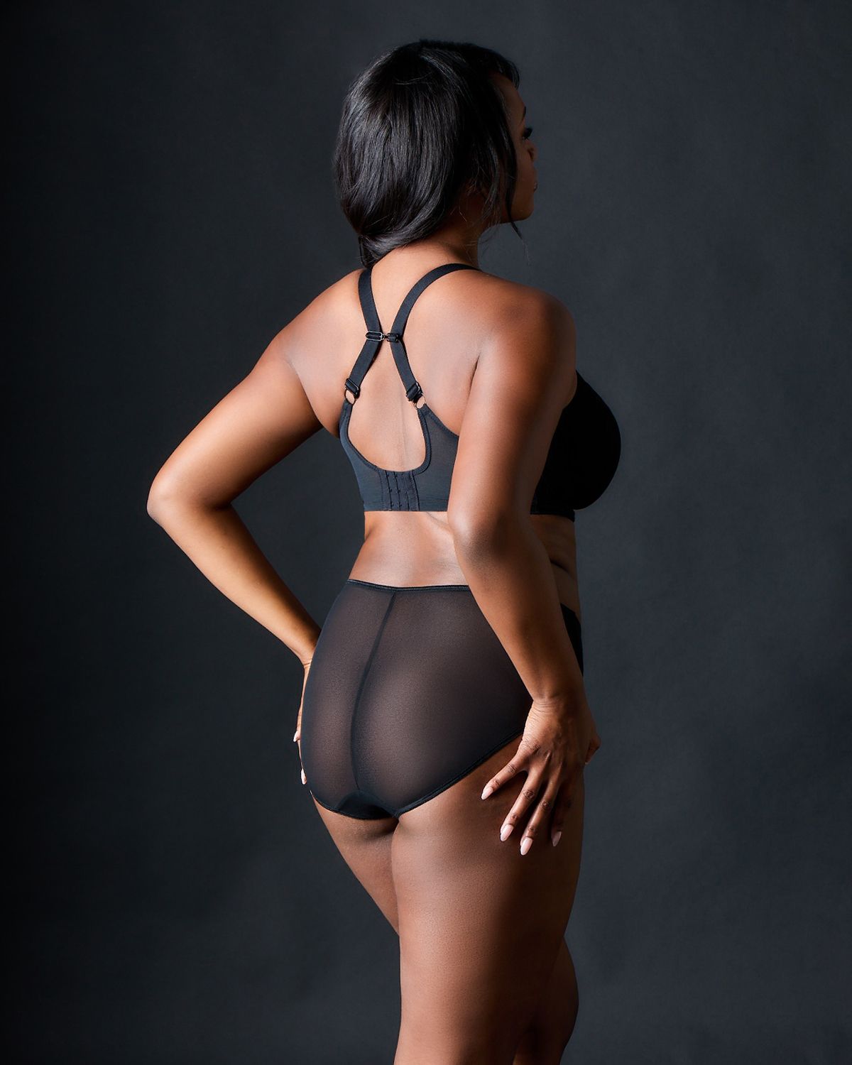 Elomi Matilda Underwire Plunge Bra in black