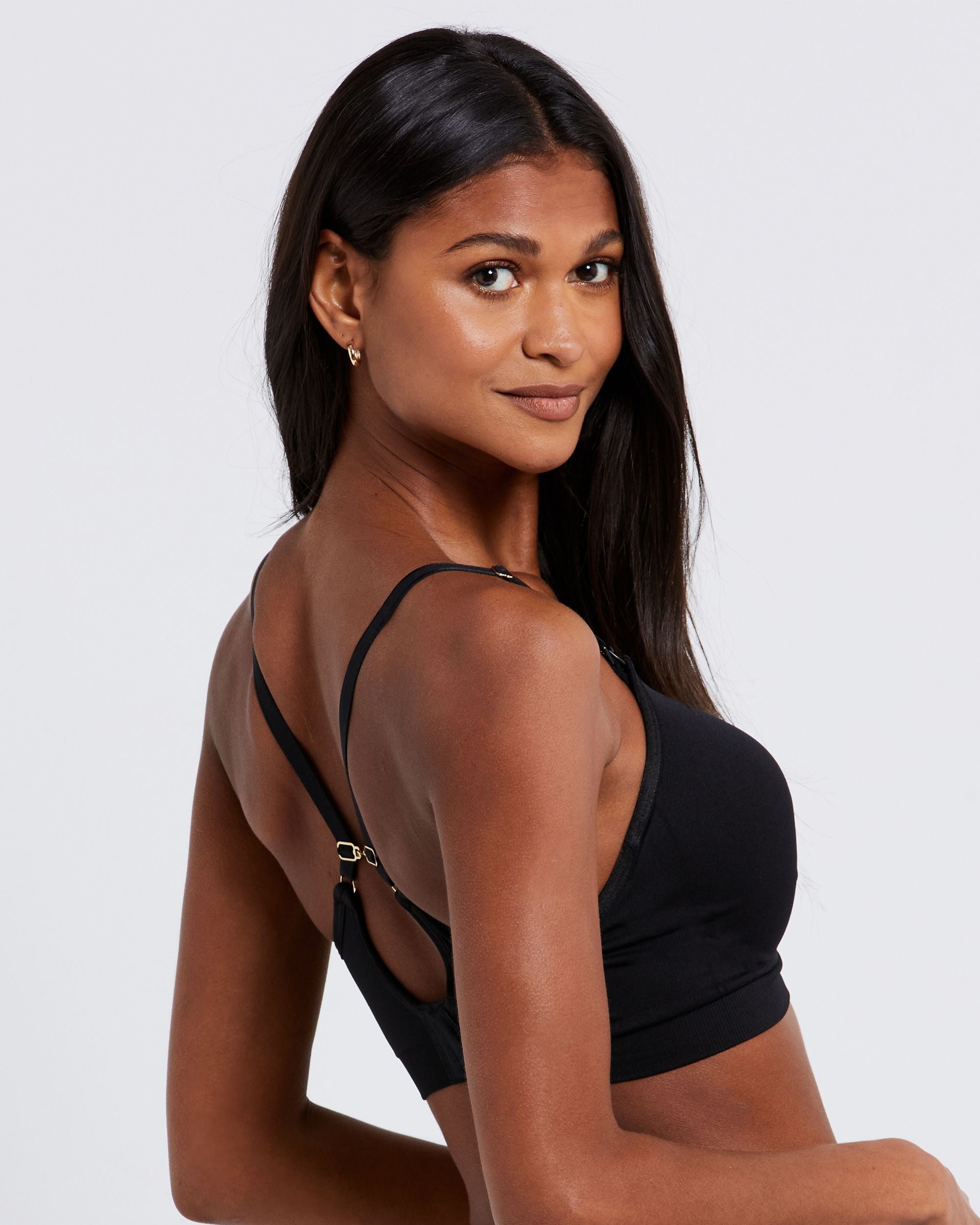 Pea In the Pod Seamless Convertible Plunge Nursing Bra in black