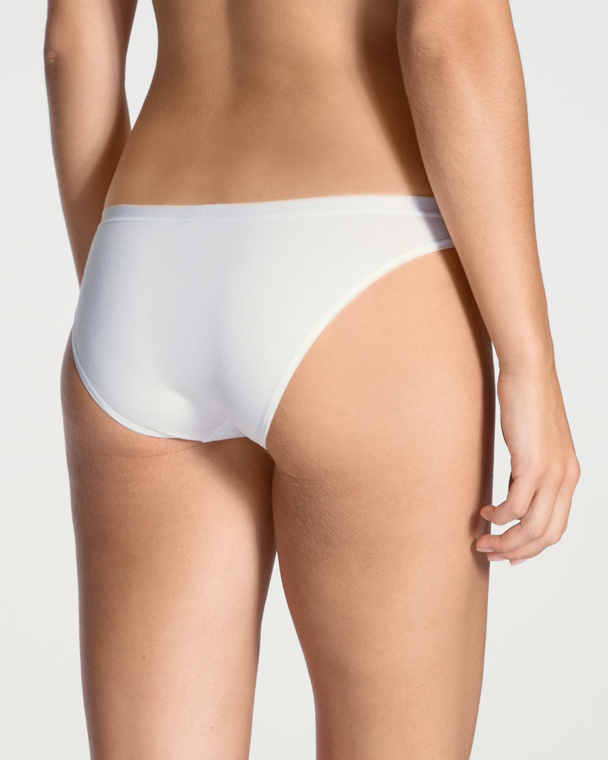 Calida Natural Comfort Tanga in white