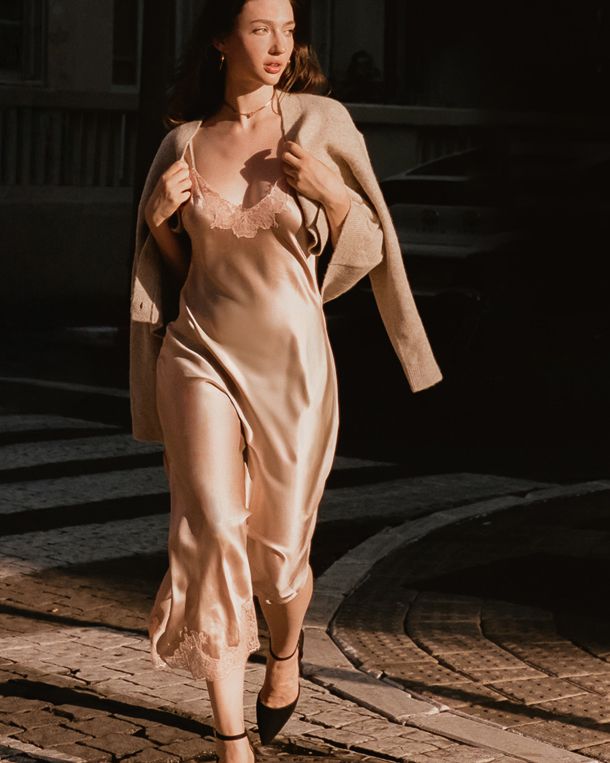 Journelle Charlotte Long Slip in pink