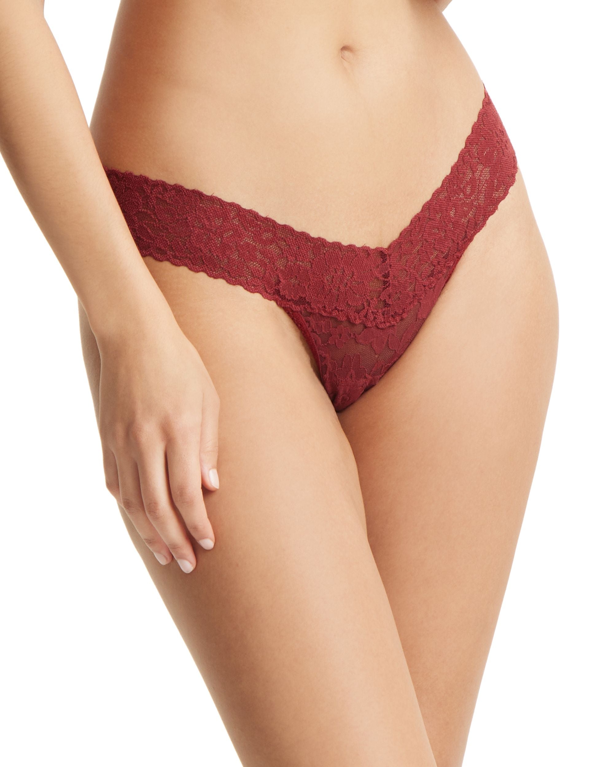 Hanky Panky Daily Lace Low Rise Thong in red