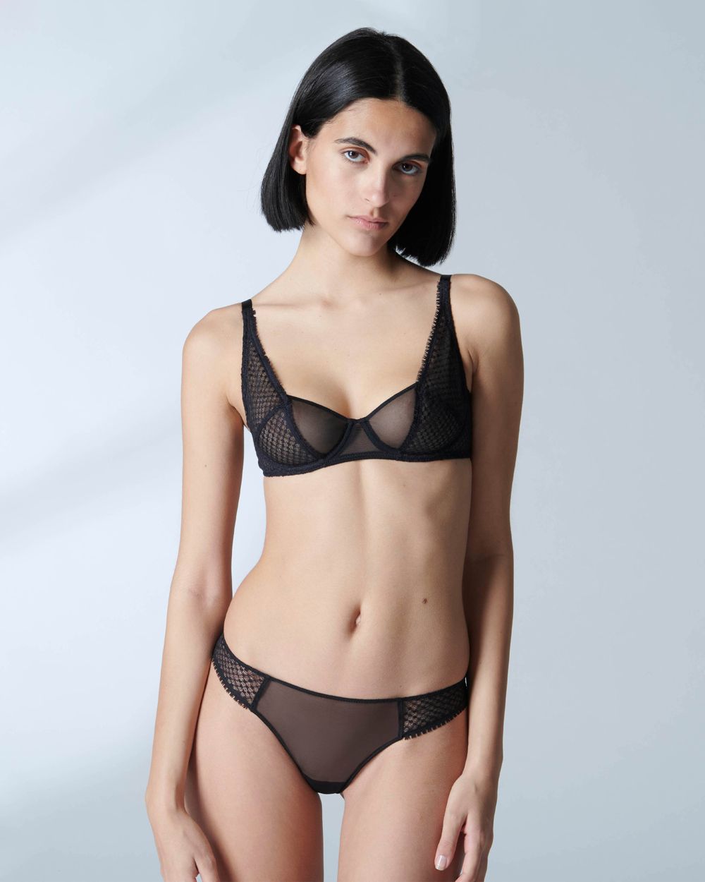 Simone Perele Manon Low Cut Underwire Bra in black