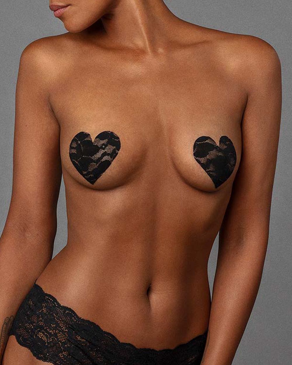 Nippies Bristols Six Heart Nipple Covers in black