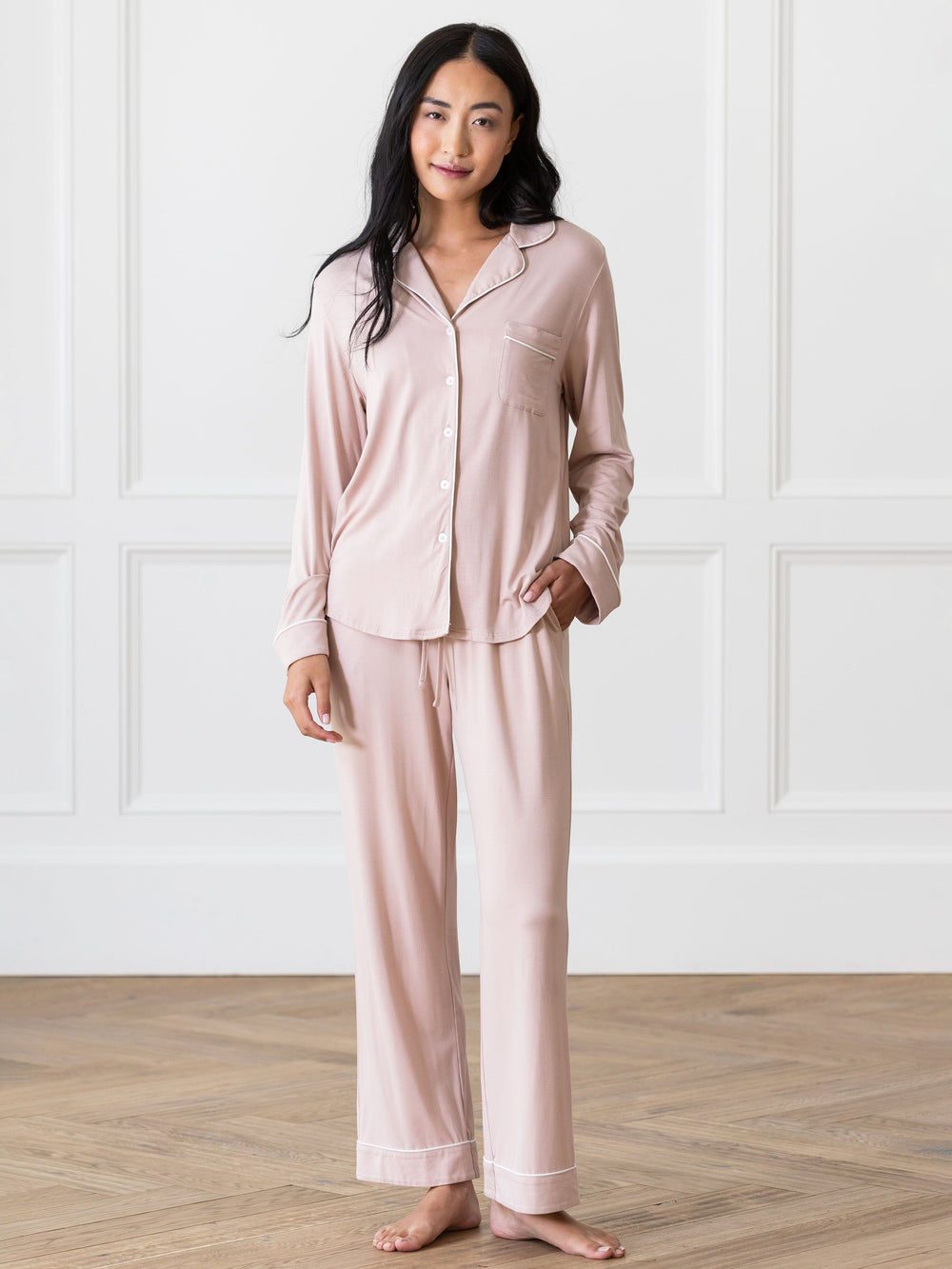 Women's Bamboo Stretch-Knit Long Sleeve Pajama Top (Collective) in blue - lifestyle | Cozy Earth
