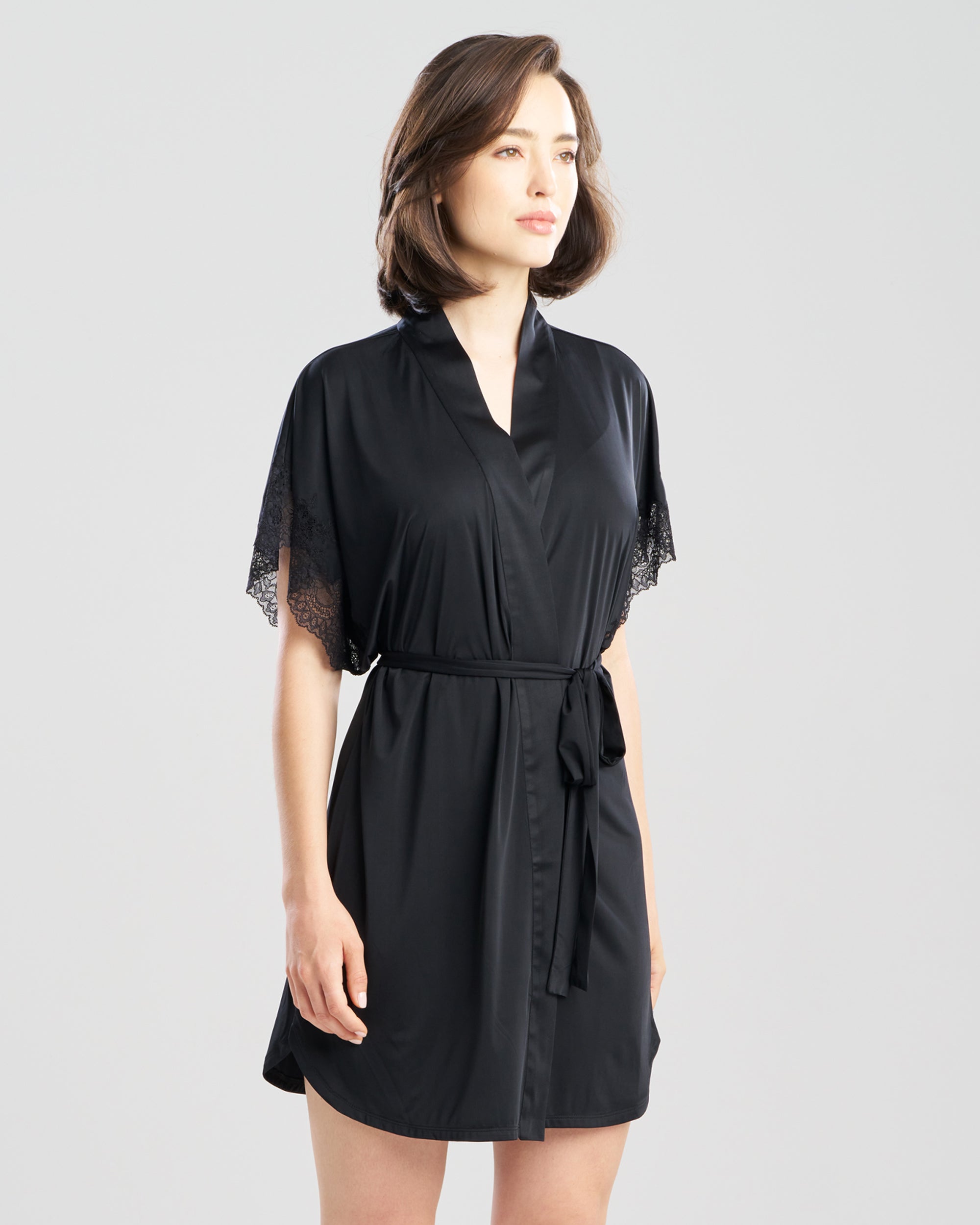 Natori Lace Applique Wrap in black