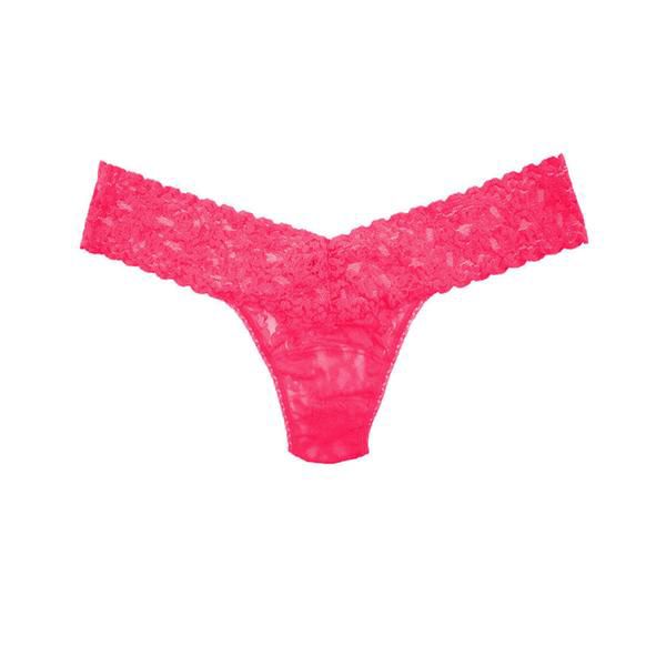 Hanky Panky Signature Lace Low-Rise Thong (Rolled) in pink