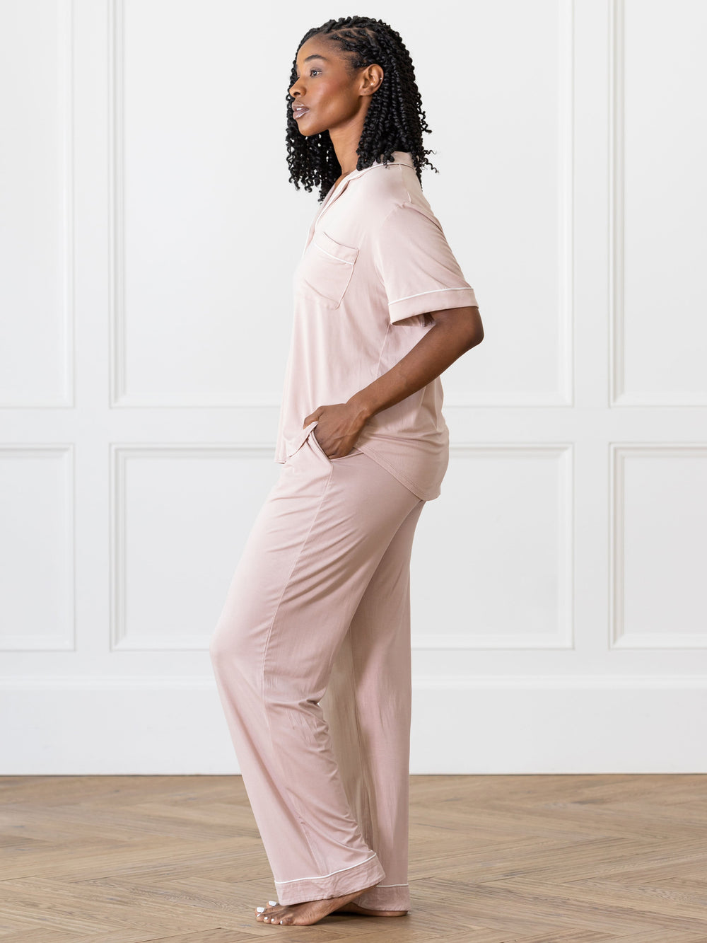 Women's Bamboo Stretch-Knit Short Sleeve Pajama Top (Collective) in white | Cozy Earth