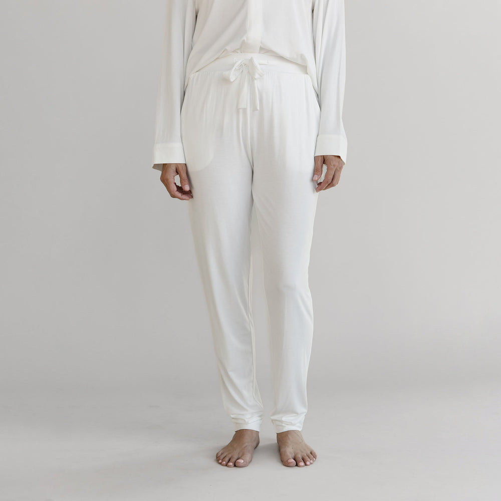 Women's Bamboo Stretch-Knit Tapered Pant in blue | Cozy Earth
