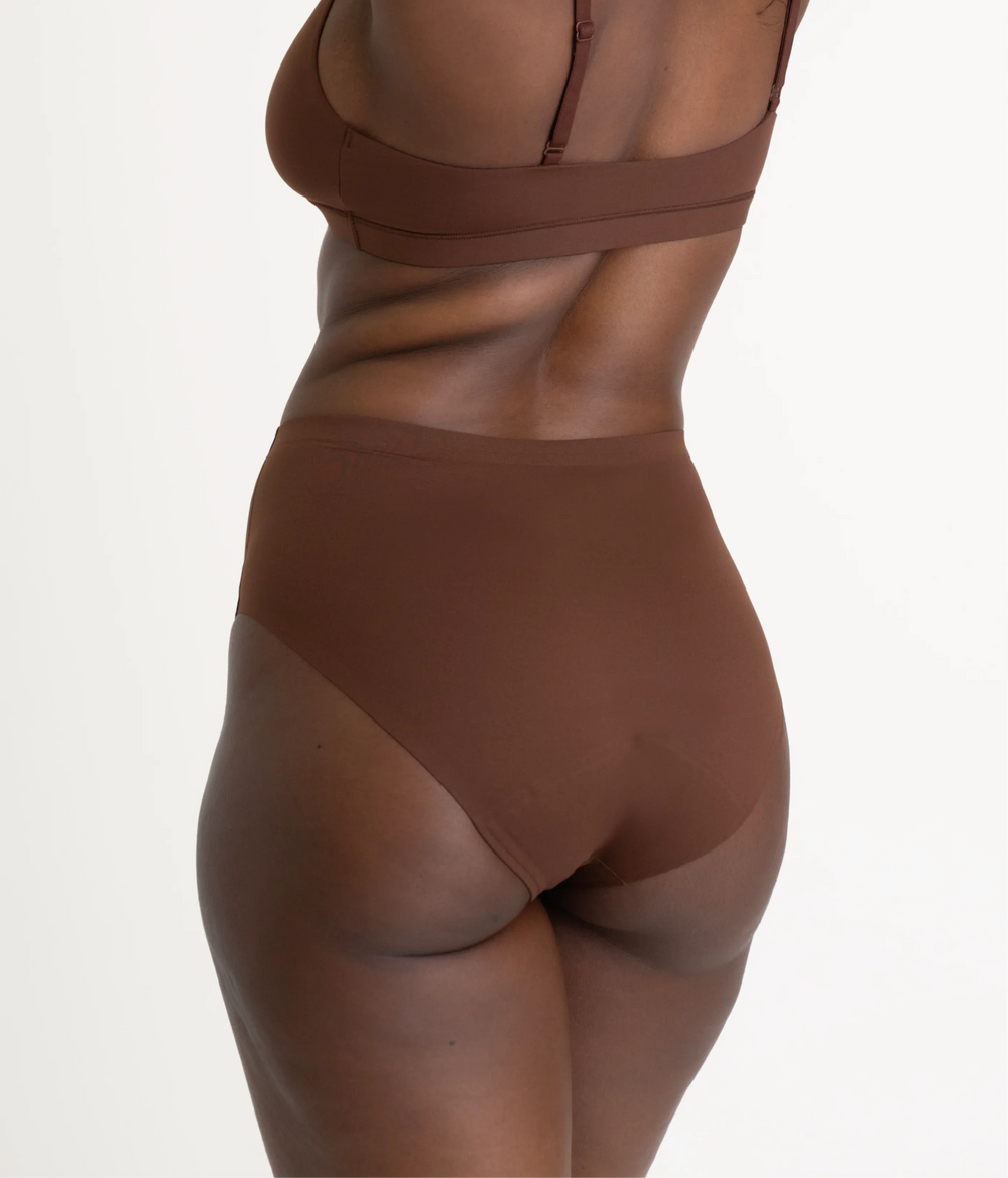 Leakproof Seamless High Waist in black | Saalt