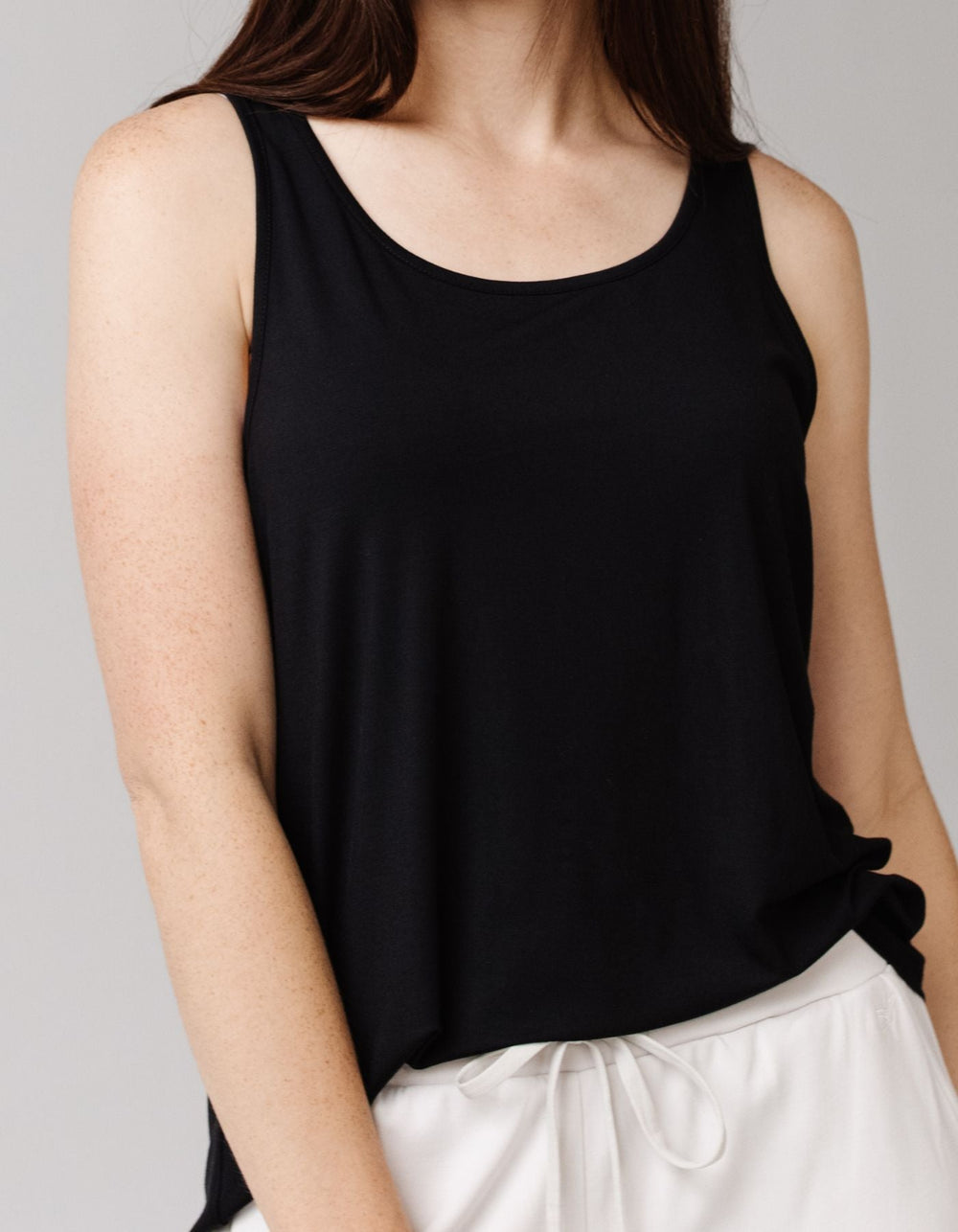 Women's Bamboo Stretch-Knit Lounge Tank in black | Cozy Earth