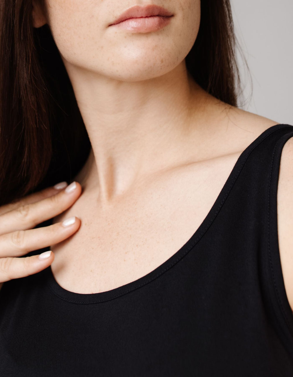 Women's Bamboo Stretch-Knit Lounge Tank in black | Cozy Earth