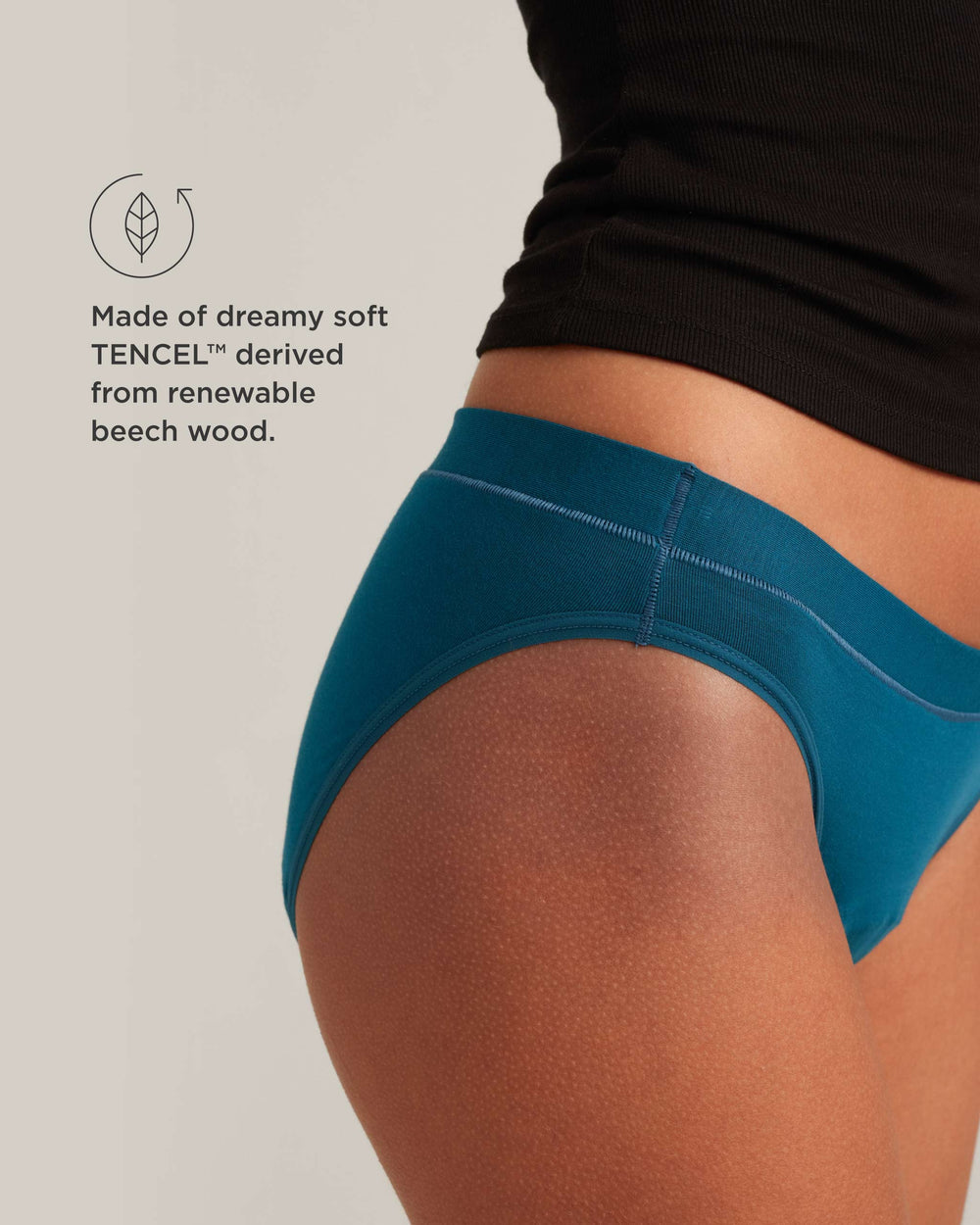 Leakproof Comfort Bikini in black | Saalt